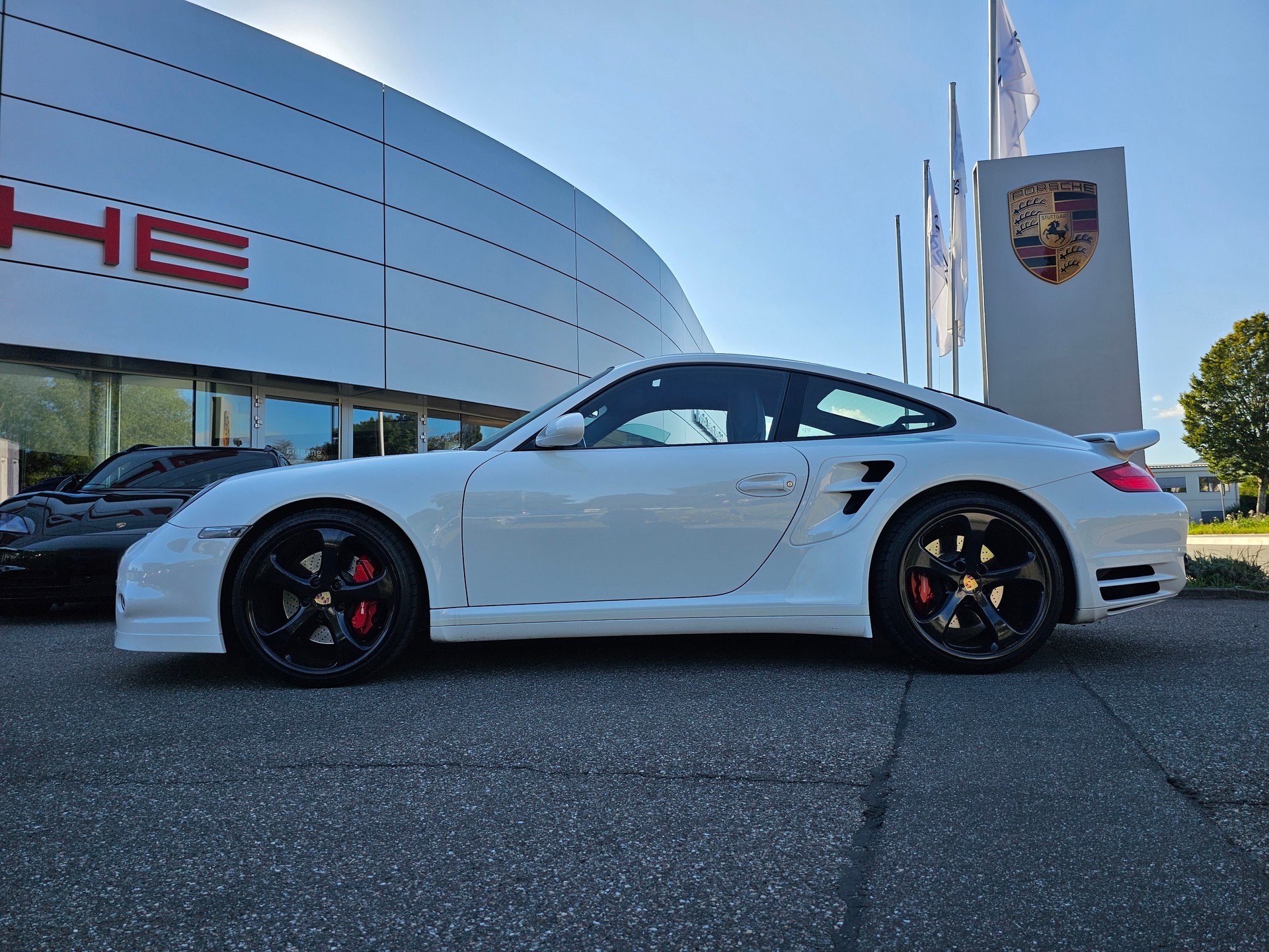 PORSCHE 911 Turbo-image-0