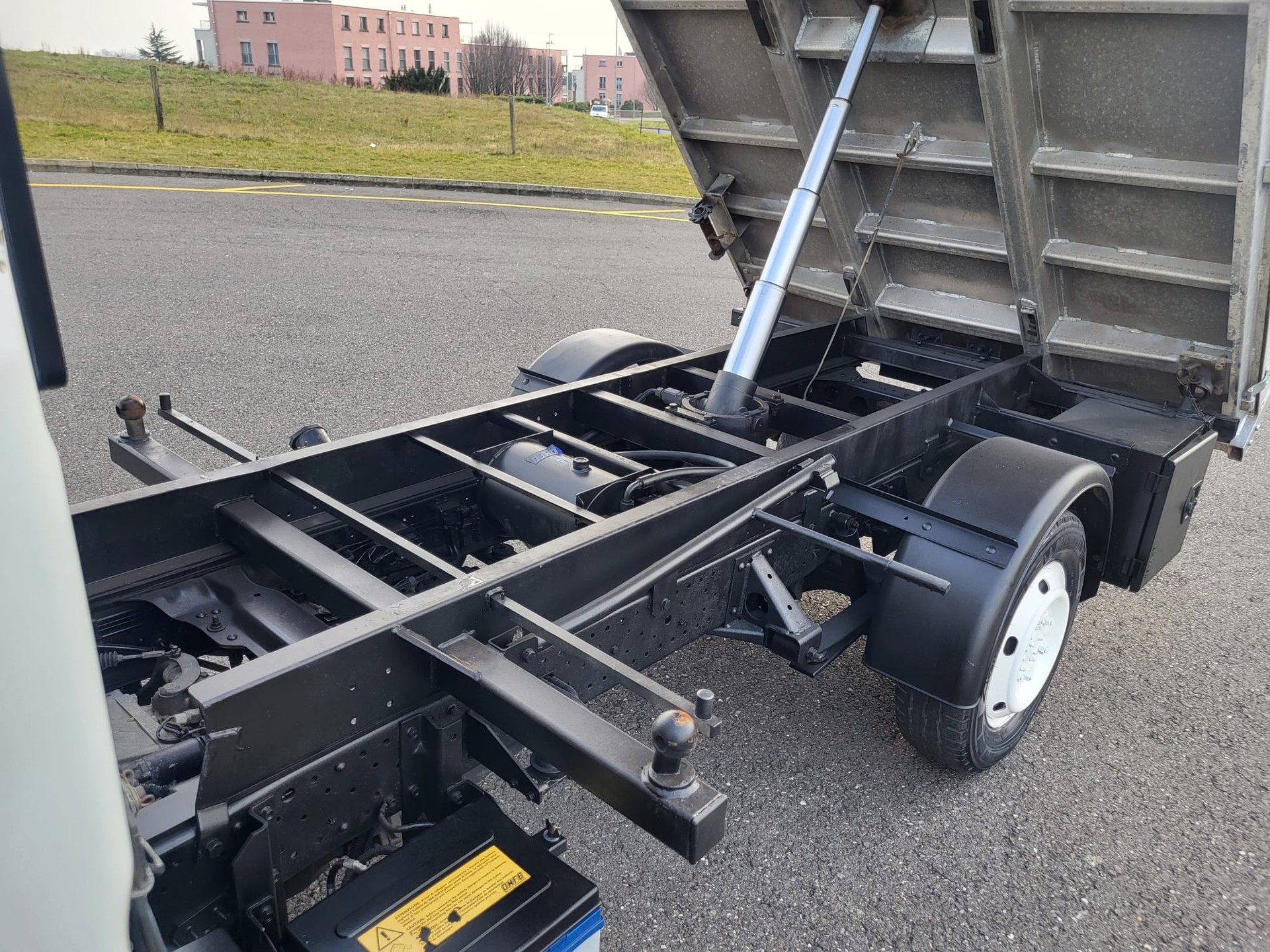 ISUZU NLR 85 - L 35 E-image-3