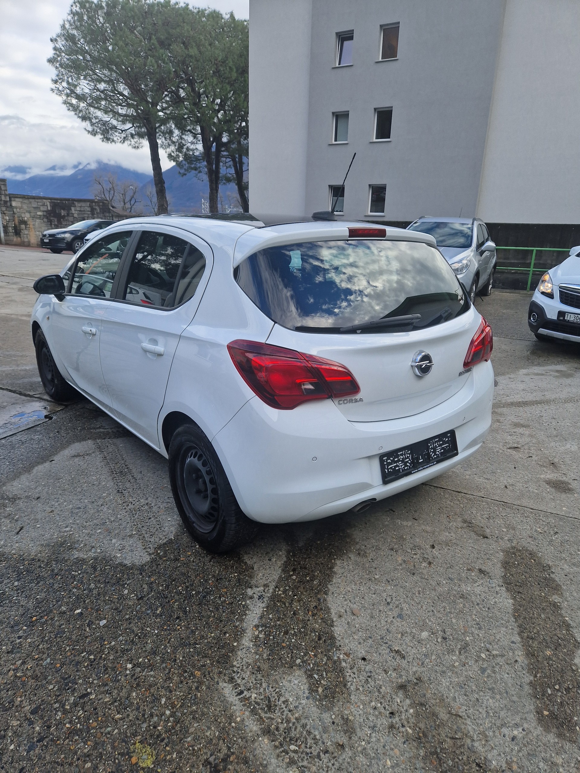 OPEL Corsa 1.0 Turbo eTEC Black Ed. S/S-showroom-element-3