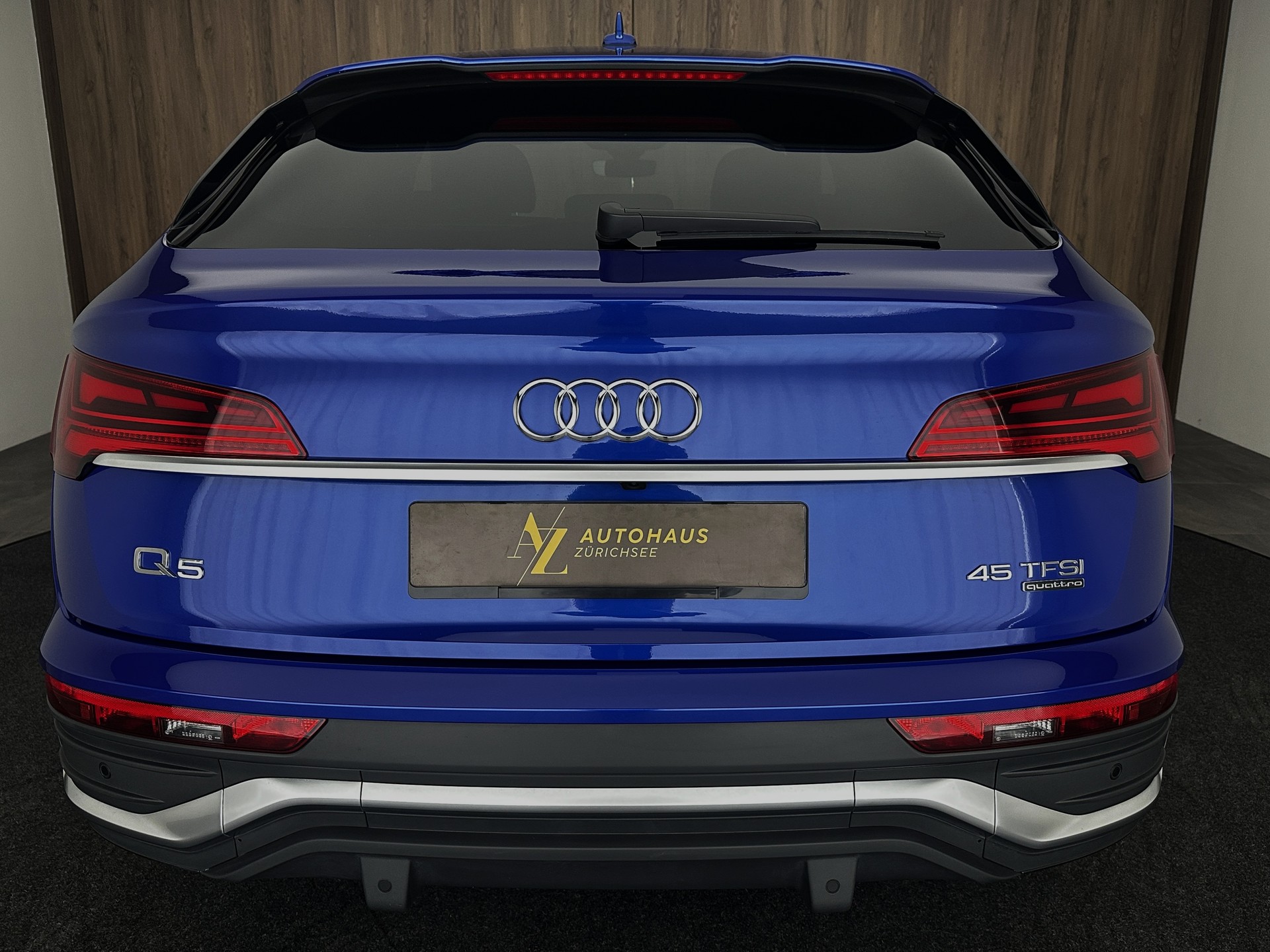 AUDI Q5 Sportback 45 TFSI S line quattro S-tronic-image-3