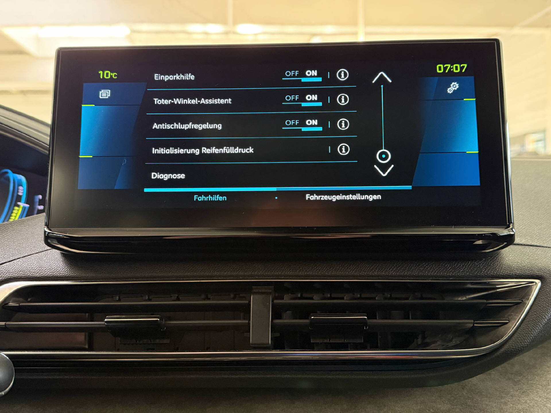 PEUGEOT 3008 1.6 Plug-in Hybrid GT-image-14