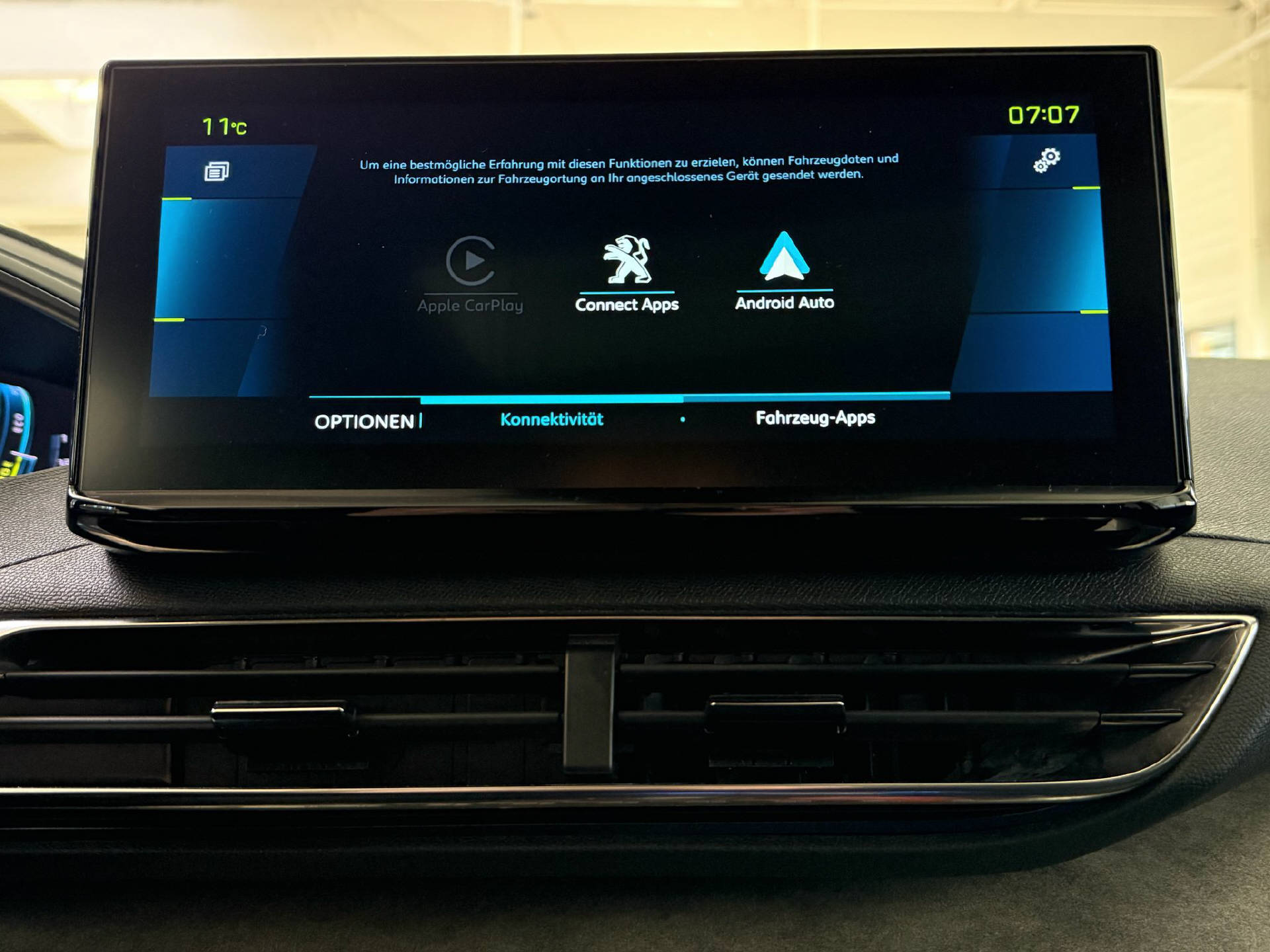 PEUGEOT 3008 1.6 Plug-in Hybrid GT-image-15