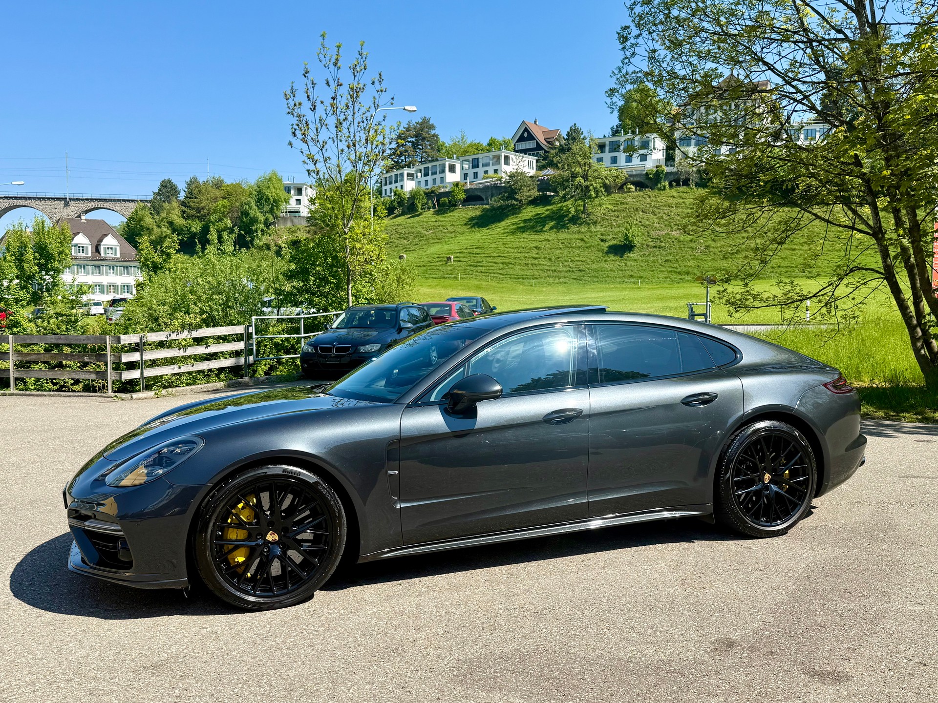PORSCHE Panamera Turbo PDK-image-2