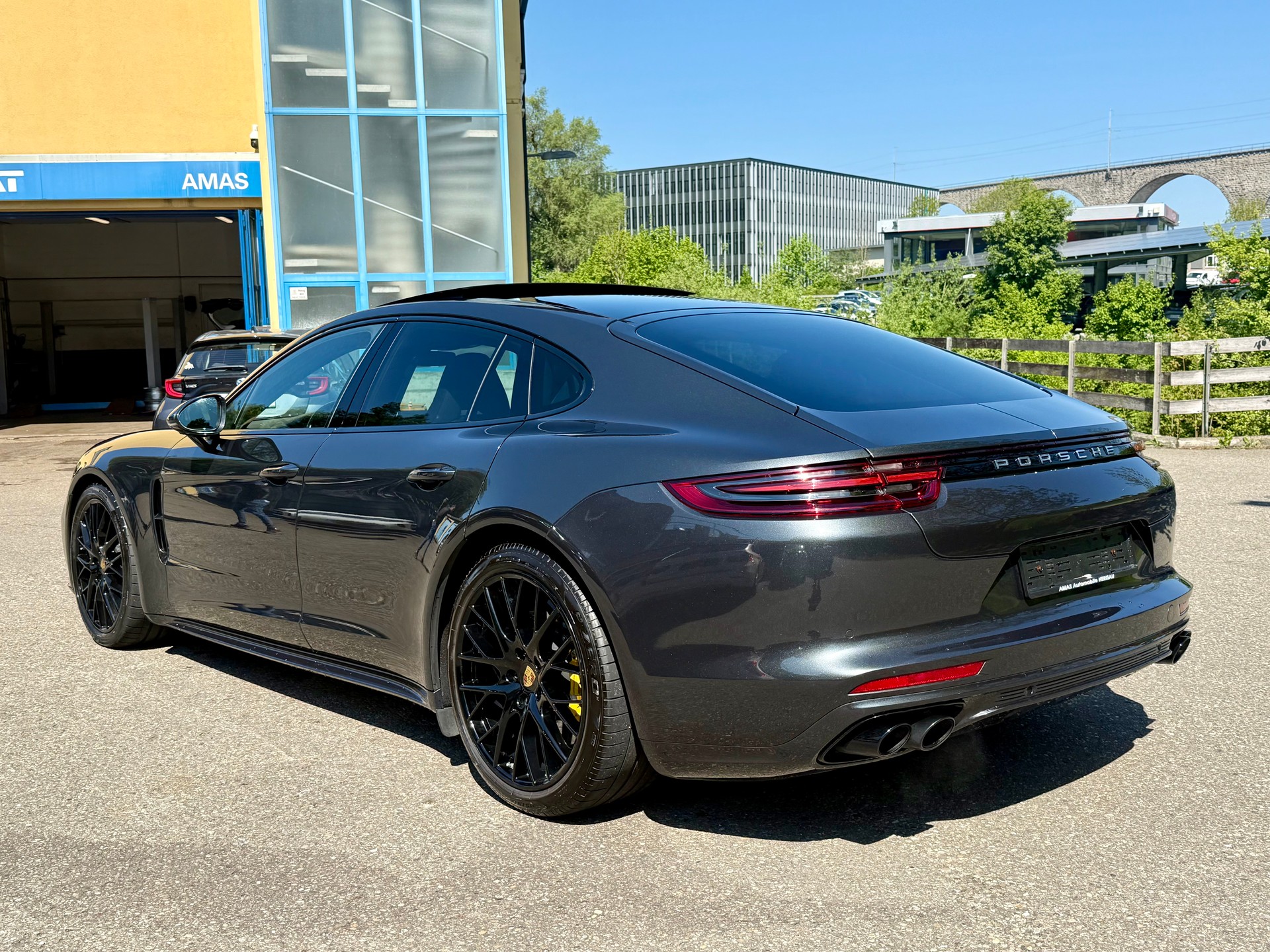 PORSCHE Panamera Turbo PDK-image-4