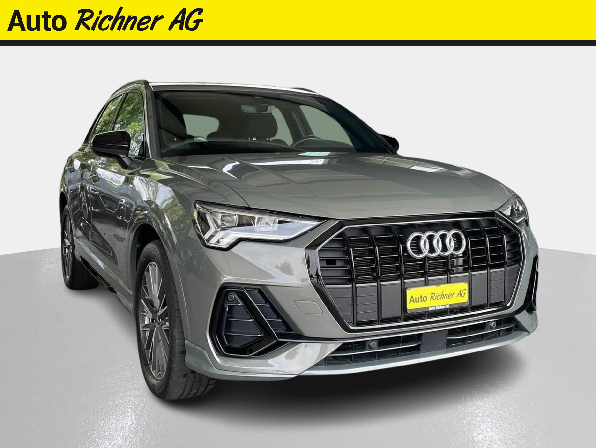 AUDI Q3 1.4 45 TFSI e S line S-Tronic-image-0