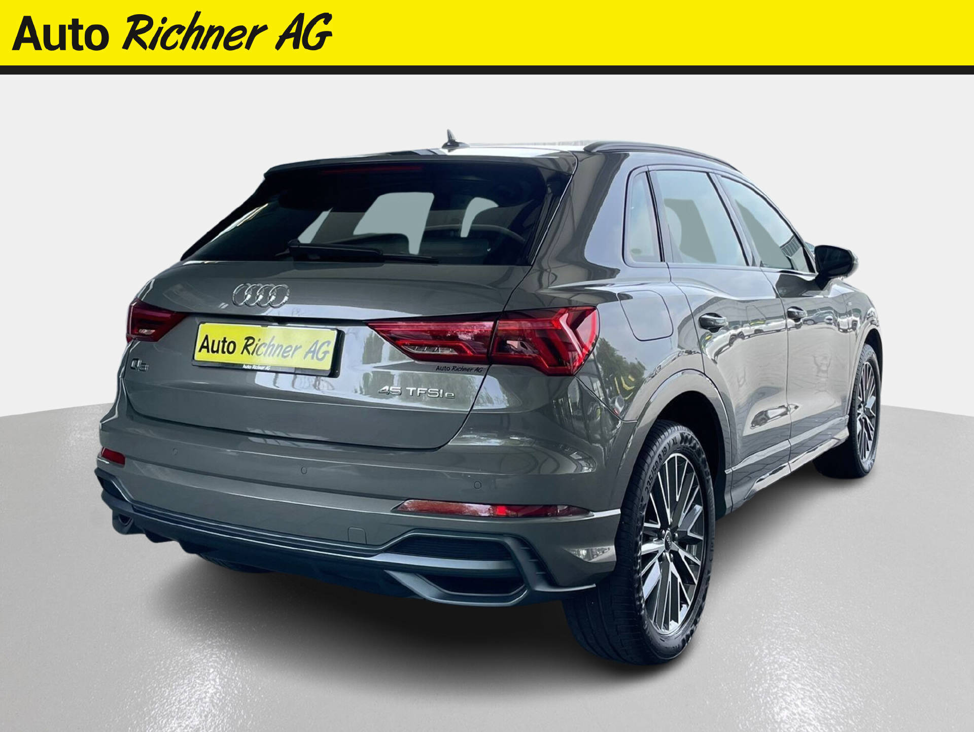 AUDI Q3 1.4 45 TFSI e S line S-Tronic-image-3