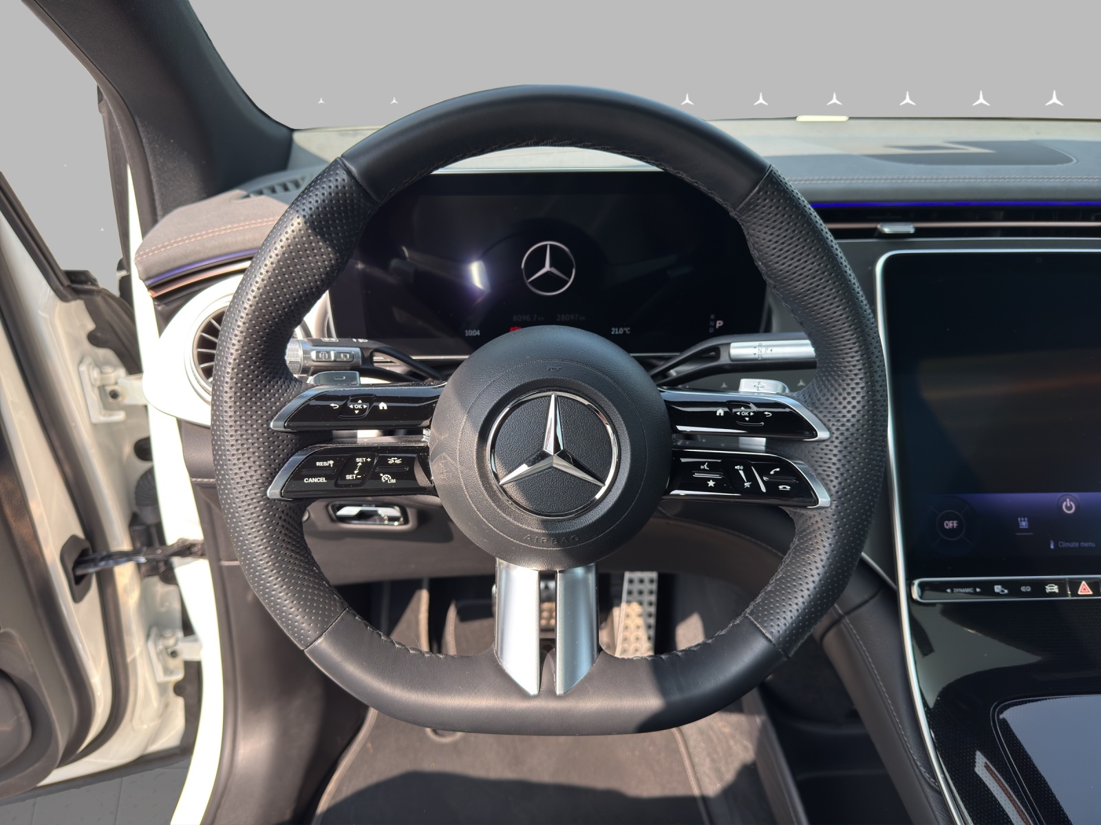 MERCEDES-BENZ EQS 450 SUV 4Matic AMG Line-image-10