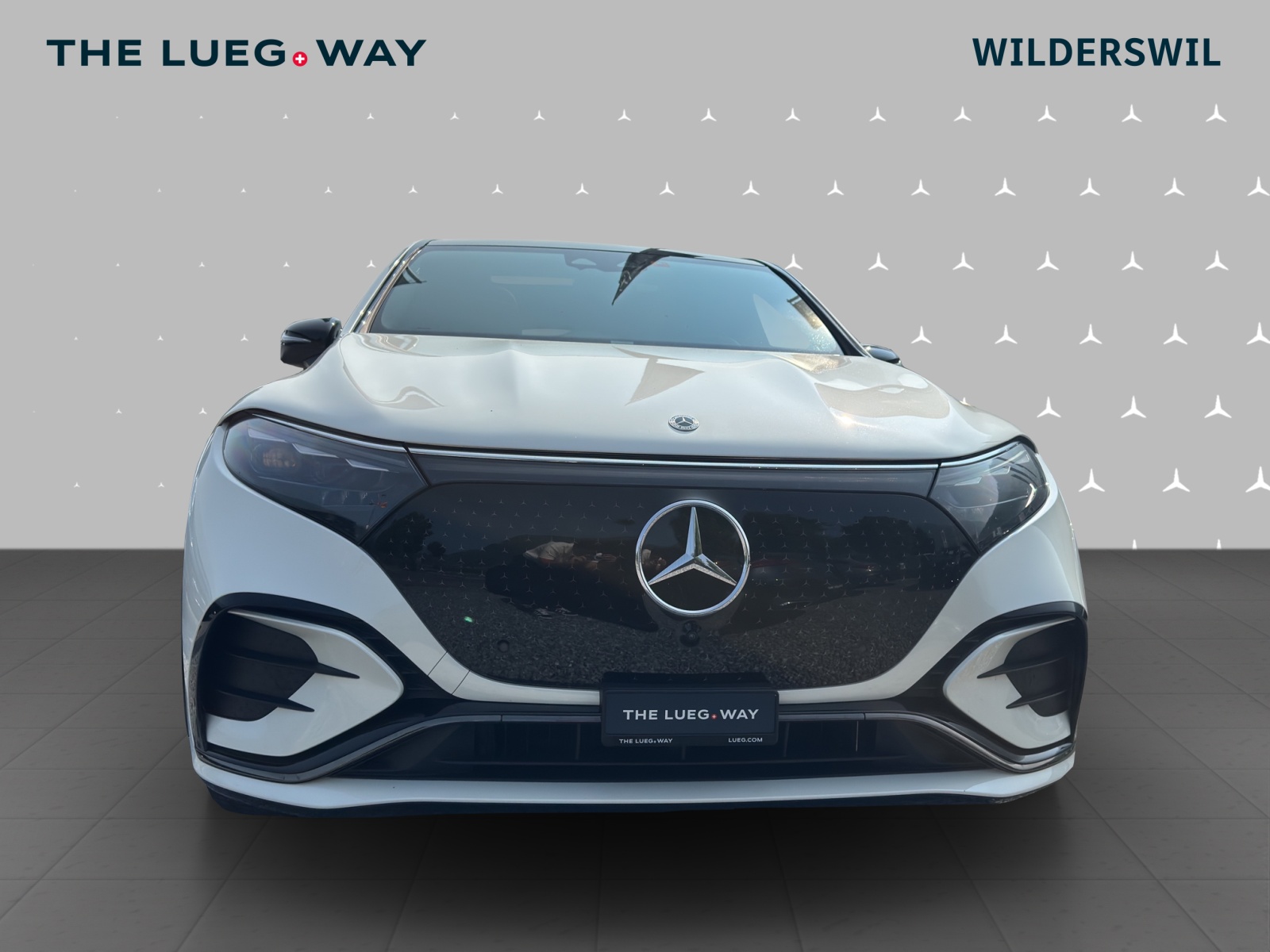 MERCEDES-BENZ EQS 450 SUV 4Matic AMG Line-image-2