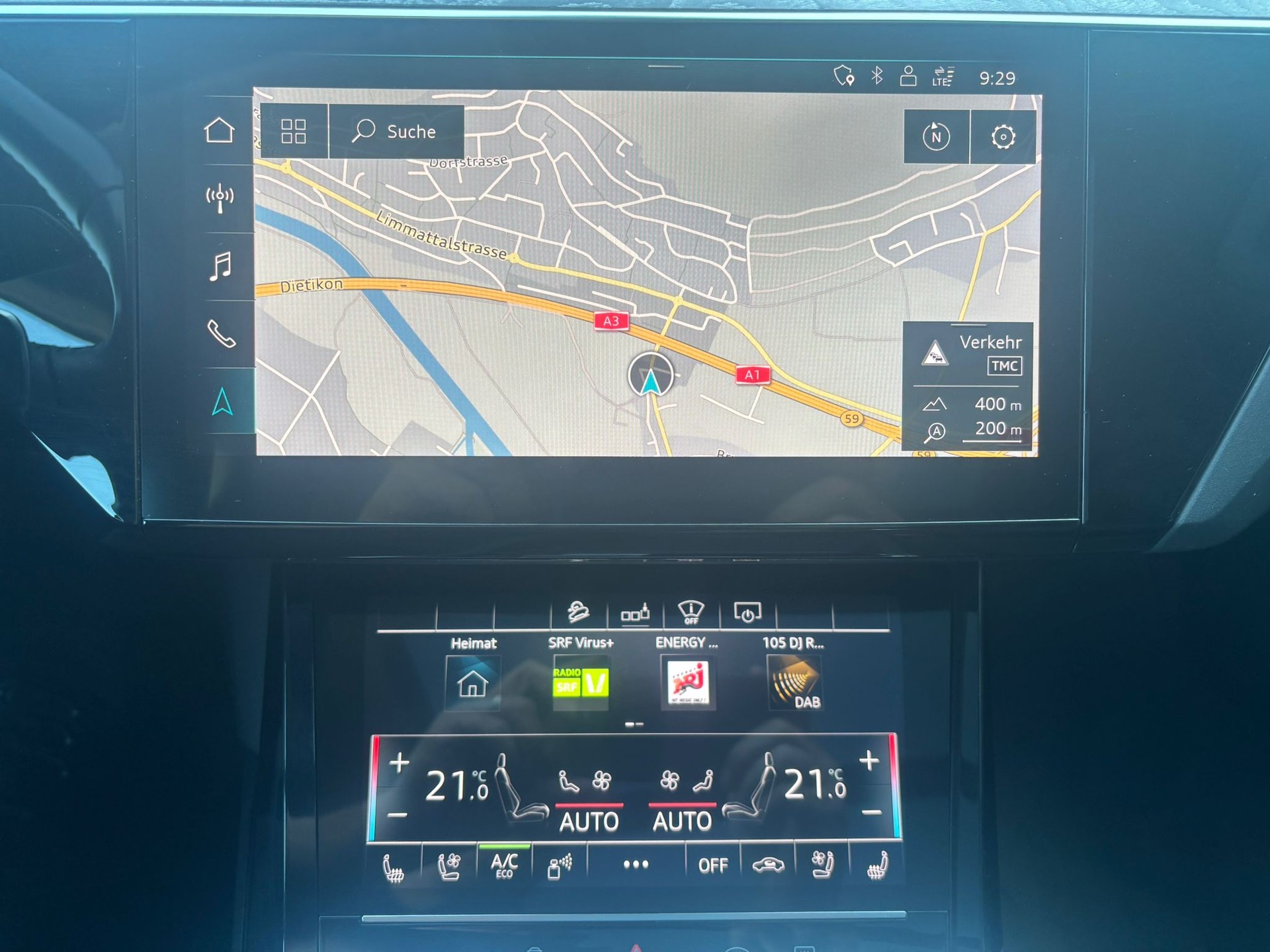 AUDI e-tron 55 Advanced quattro-image-10