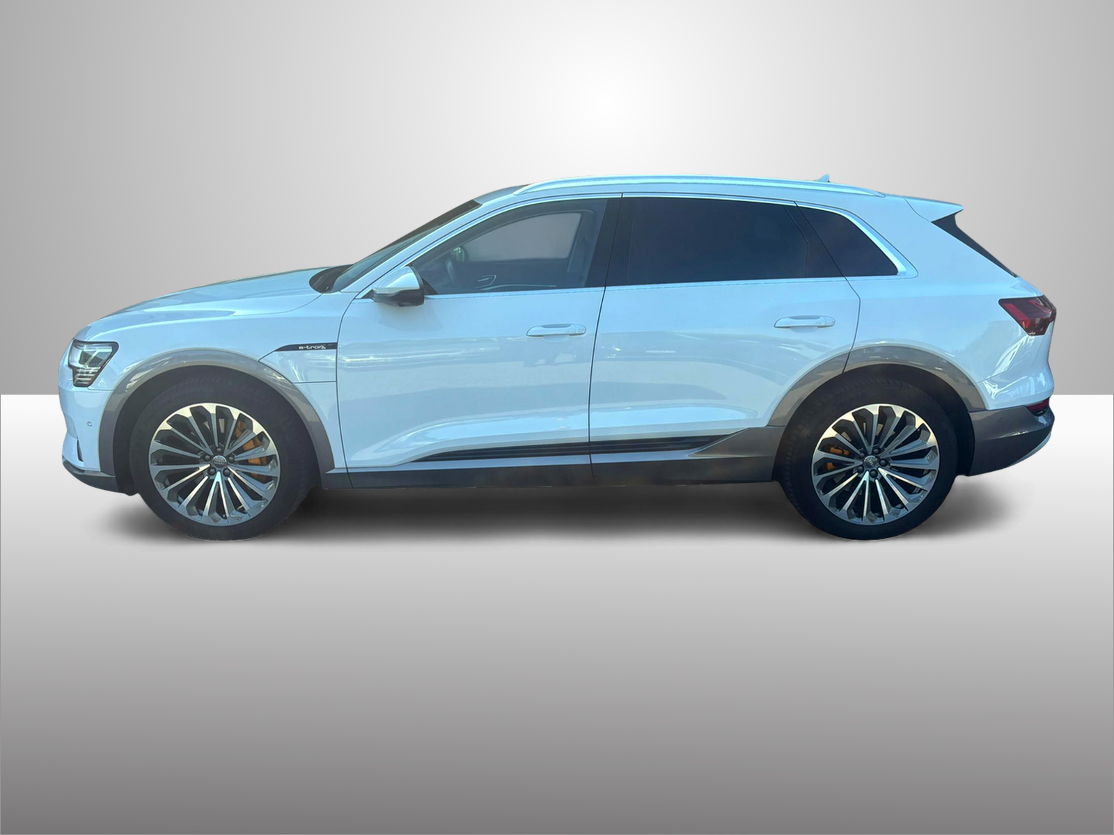 AUDI e-tron 55 Advanced quattro-image-2