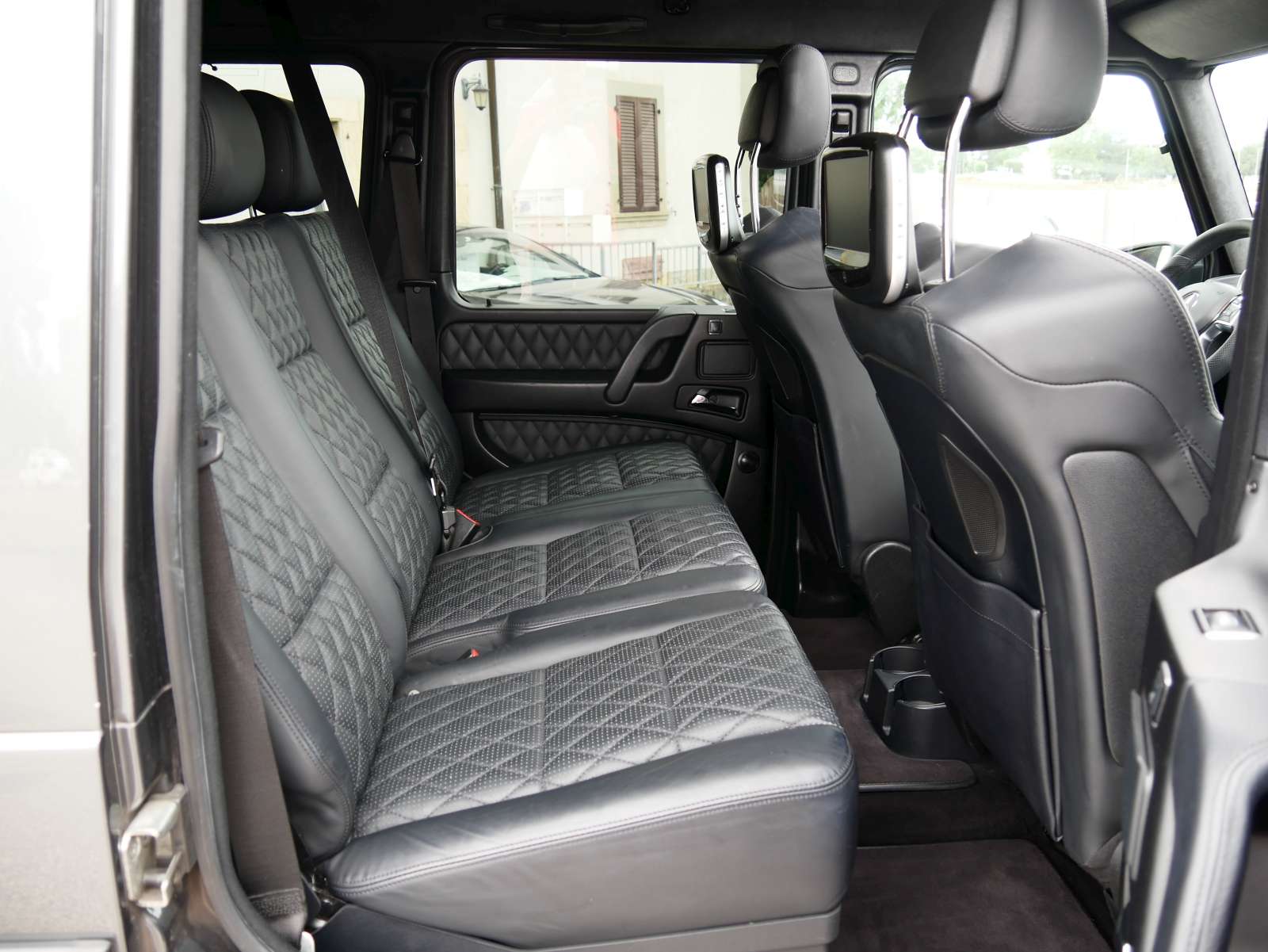 MERCEDES-BENZ G 63 AMG Automatic-image-14
