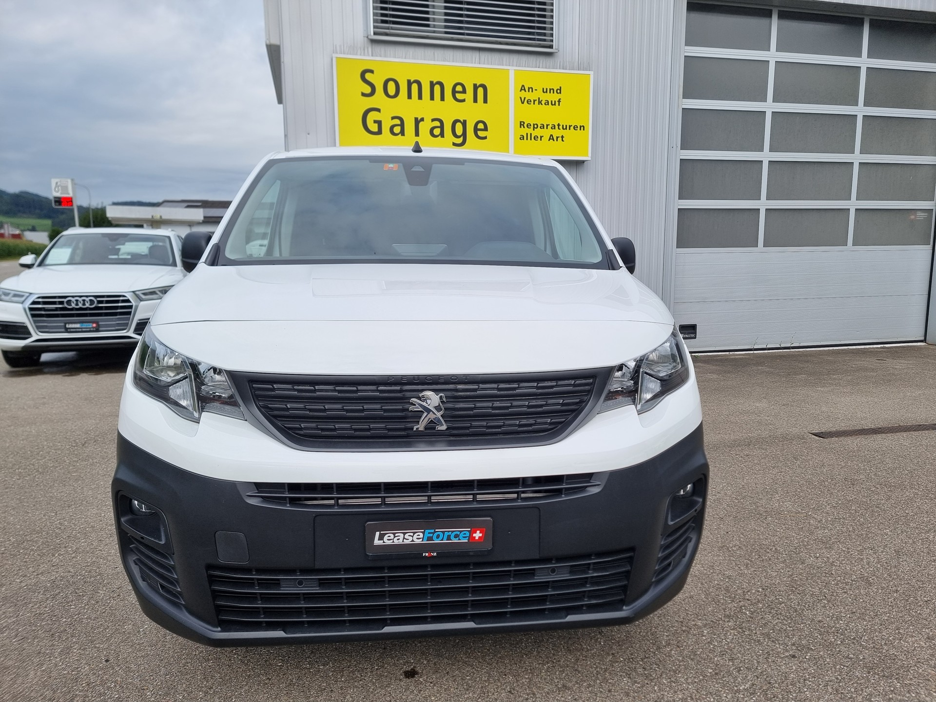 PEUGEOT Partner 1.5 Blue HDi s/s Asphalt 1000kg-image-1