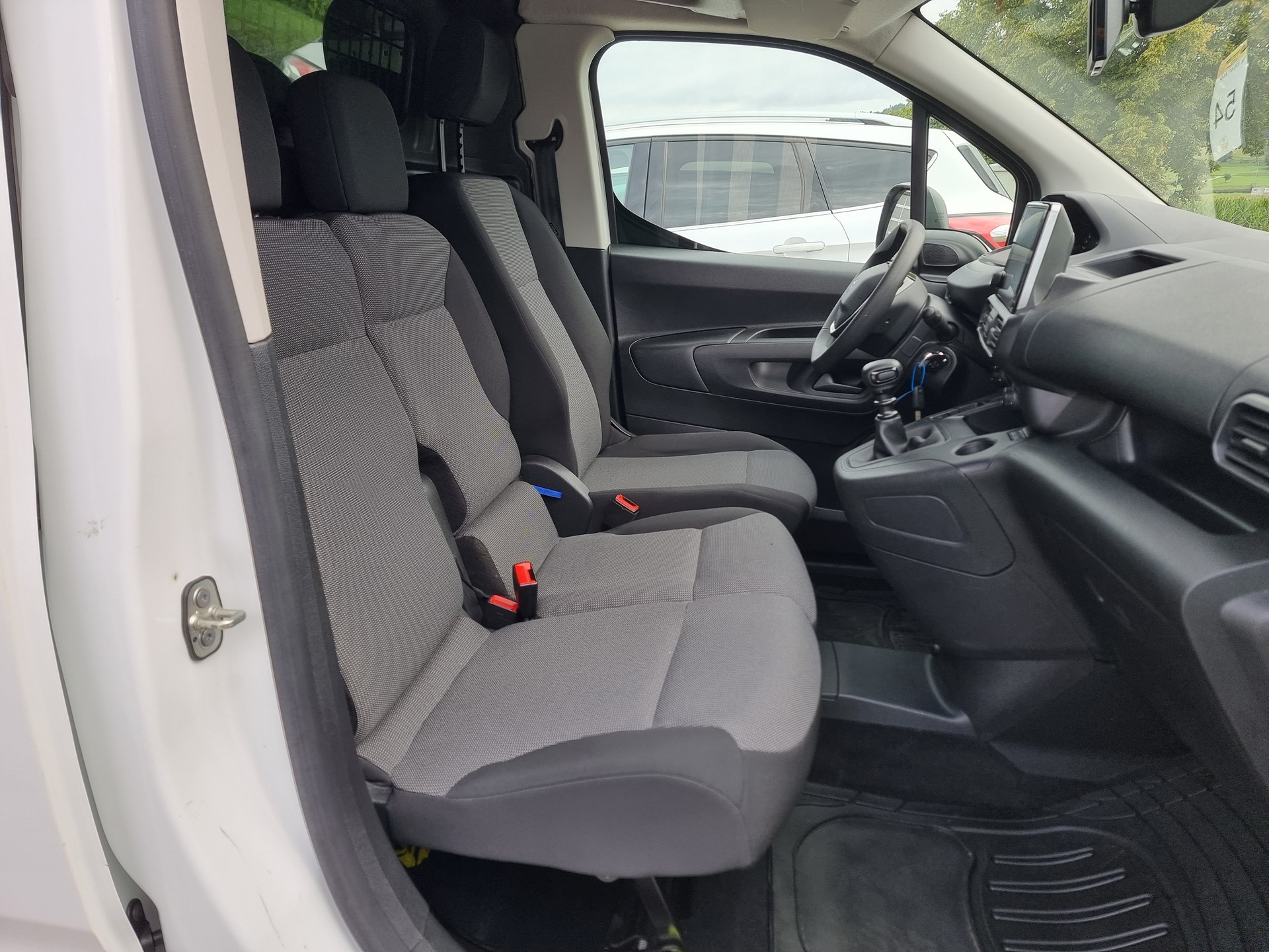 PEUGEOT Partner 1.5 Blue HDi s/s Asphalt 1000kg-image-4