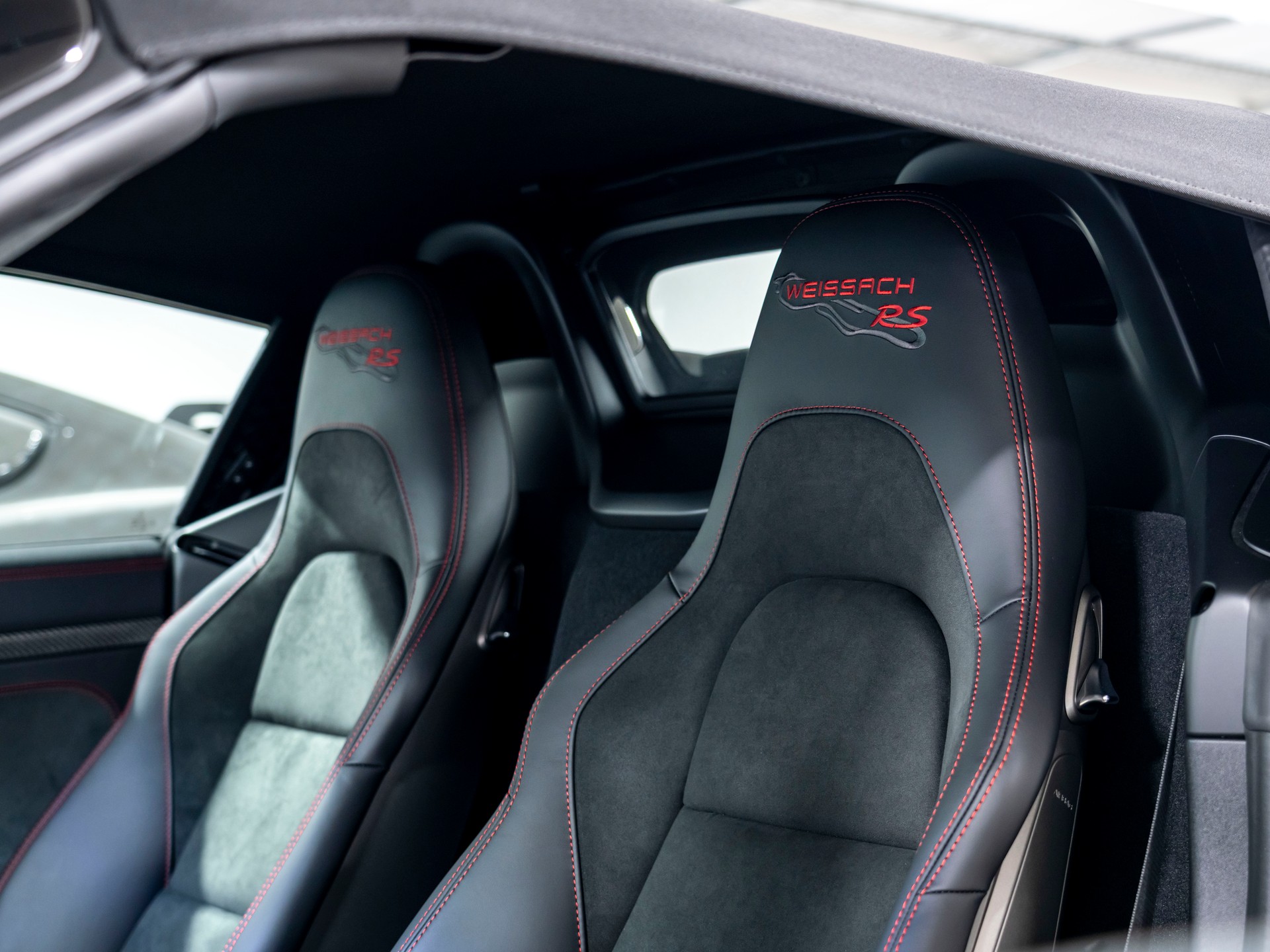 PORSCHE 718 Boxster Spyder RS PDK-image-24