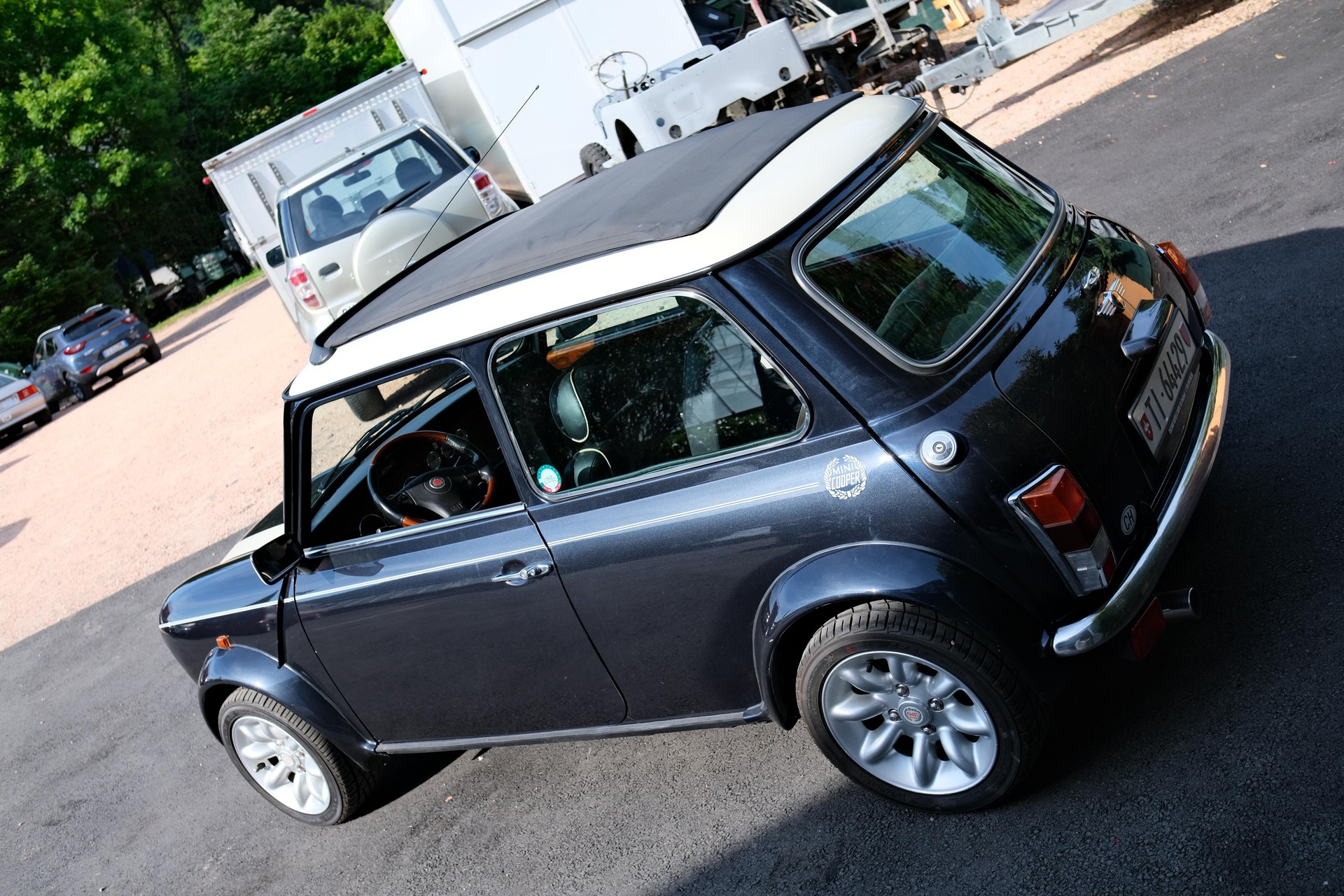 MINI Cooper 1.3i-image-4
