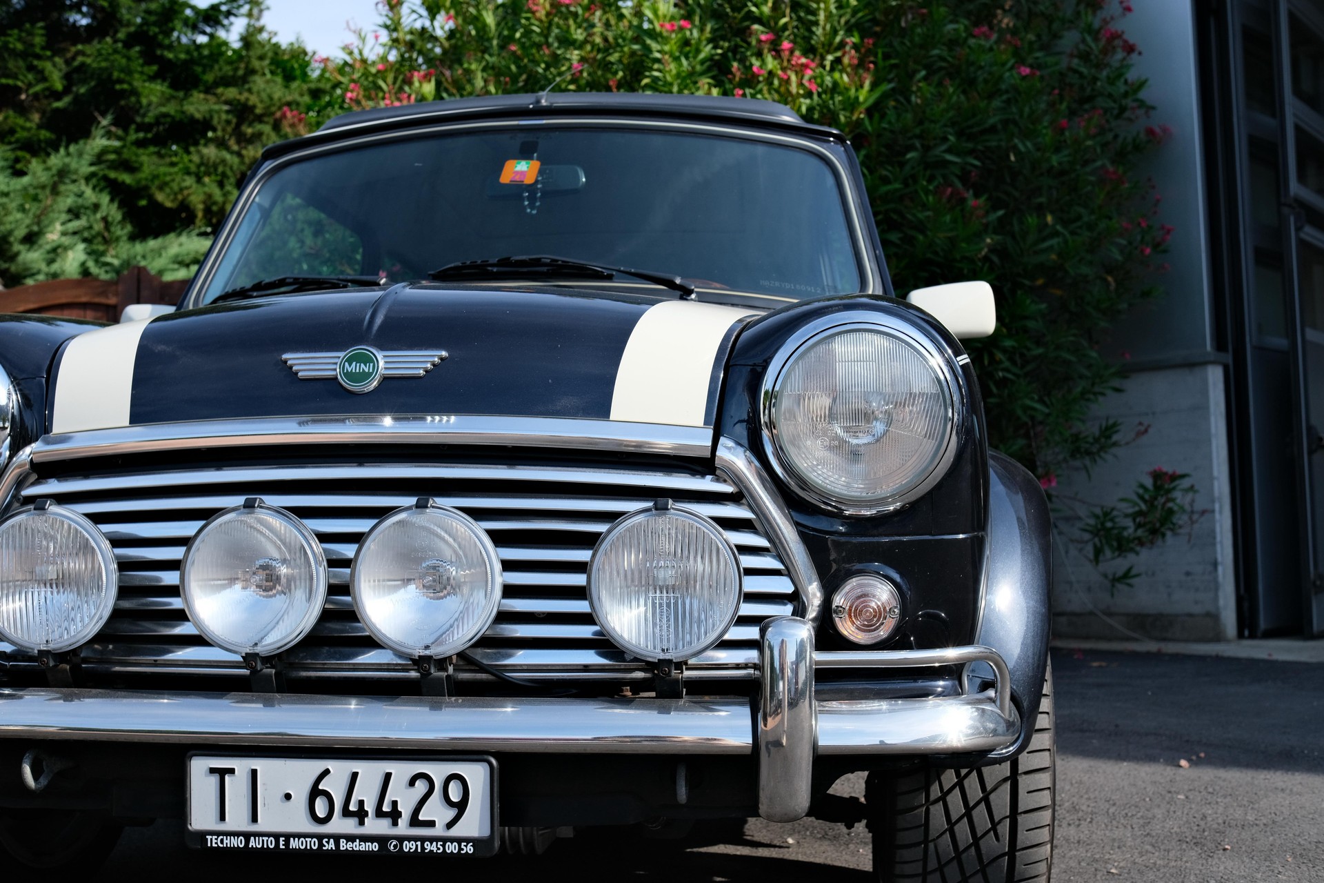 MINI Cooper 1.3i-image-3