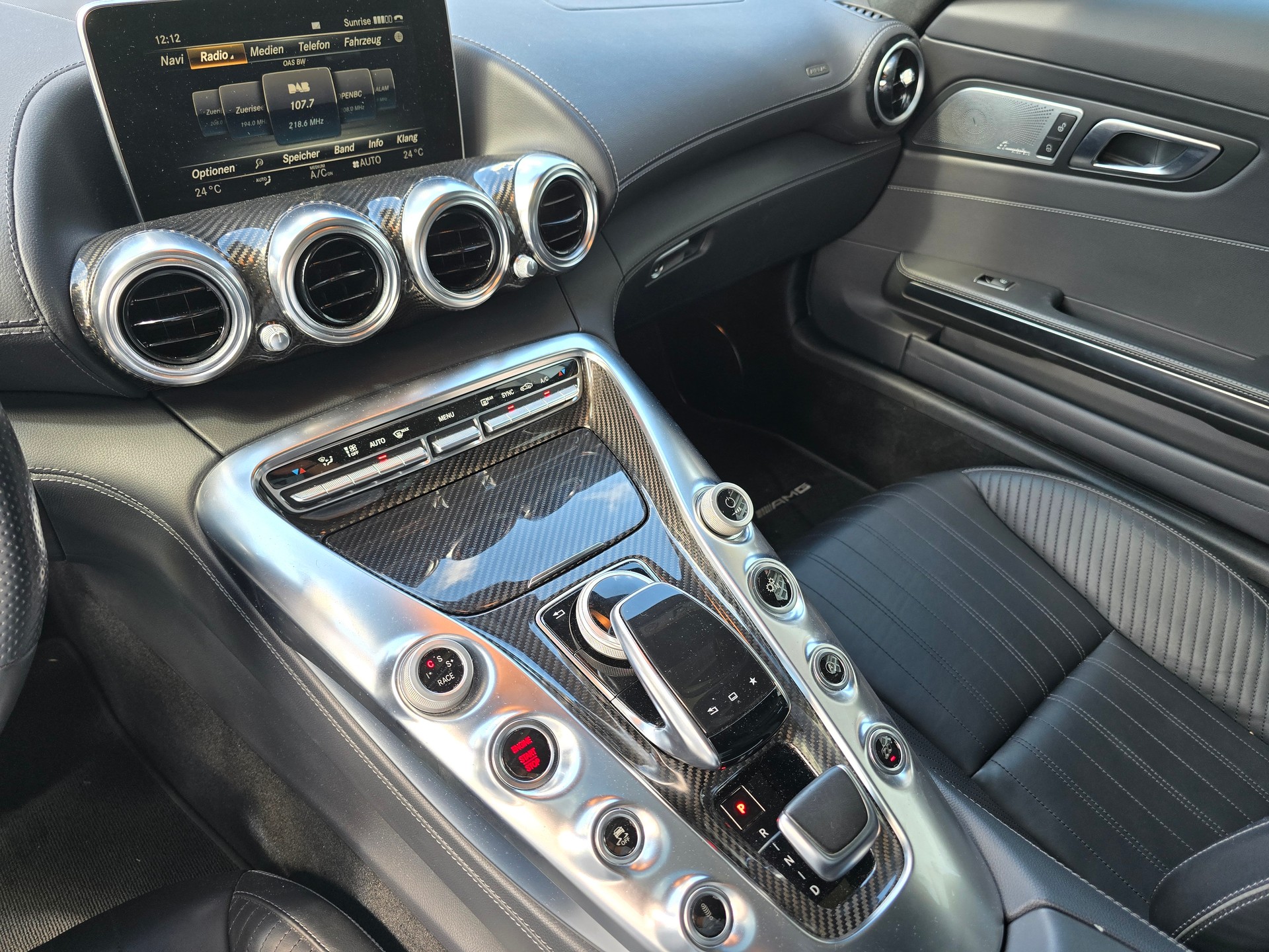 MERCEDES-BENZ AMG GT S Speedshift DCT-image-11