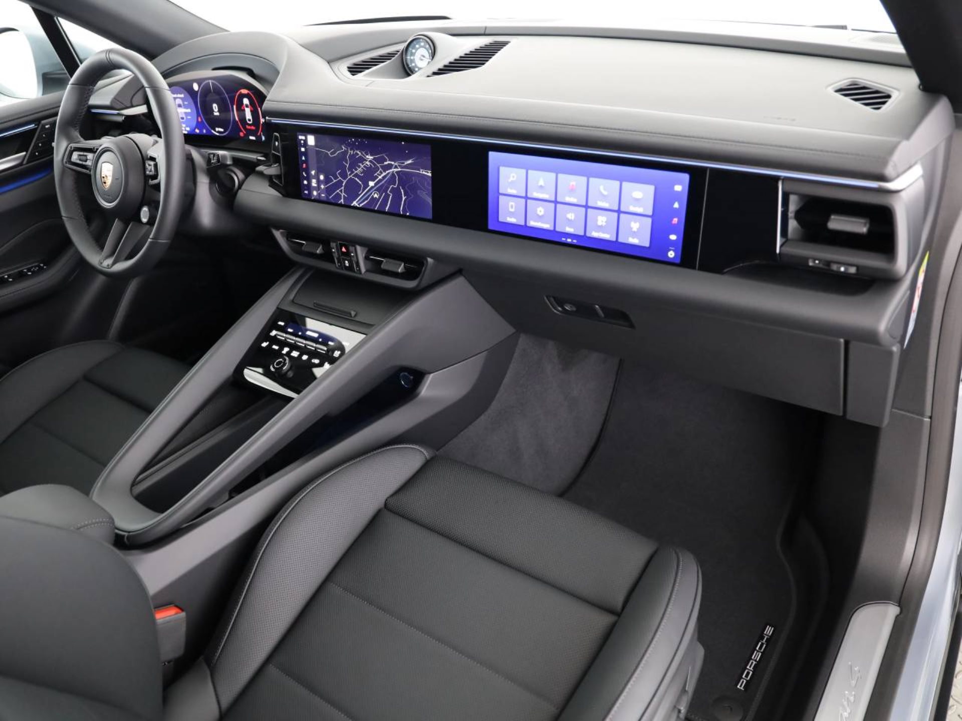 PORSCHE Macan 4-image-11