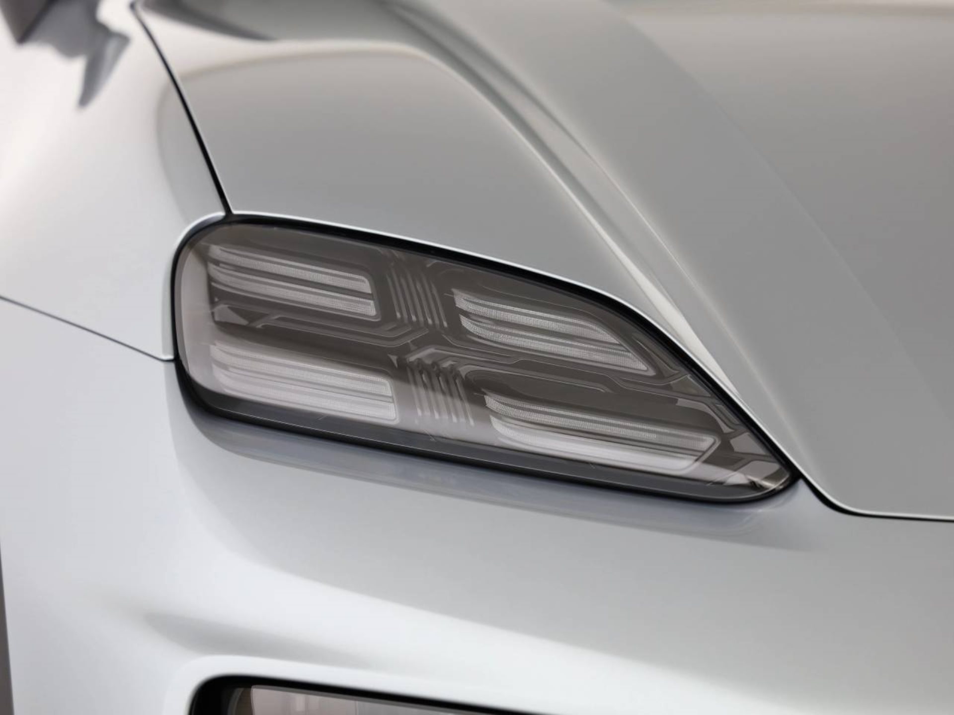PORSCHE Macan 4-image-8
