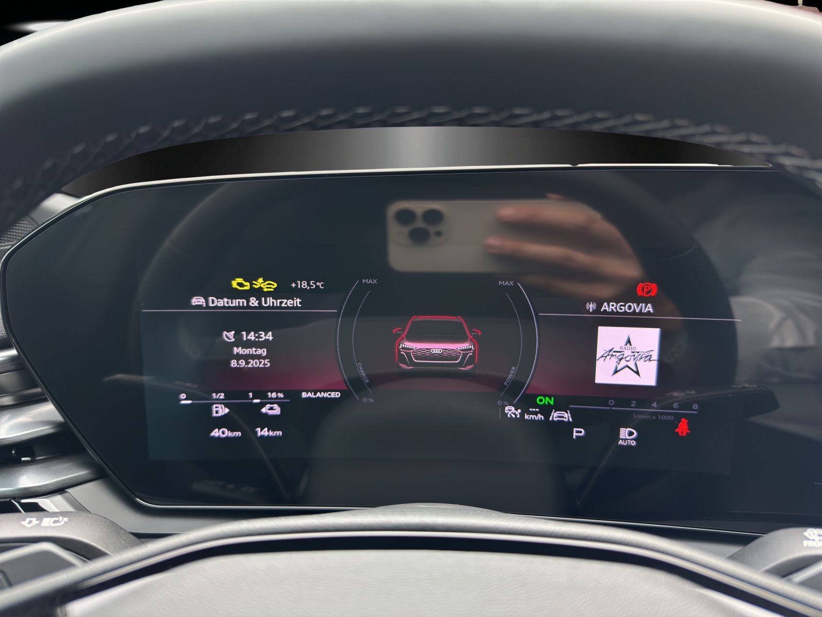 AUDI A5 Avant e-hybrid quattro Attraction 220 kW S tronic-image-12