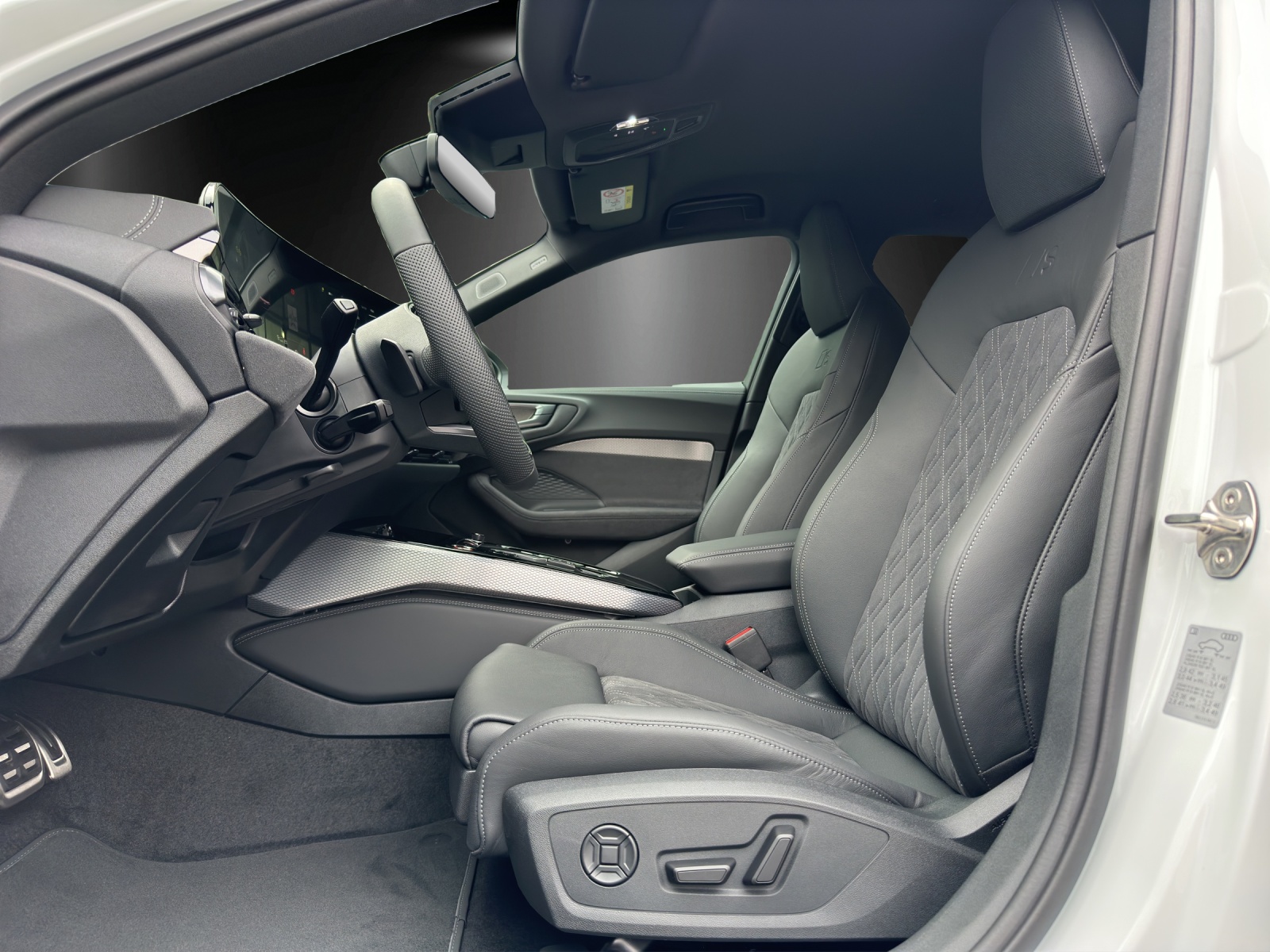 AUDI A5 Avant e-hybrid quattro Attraction 220 kW S tronic-image-9