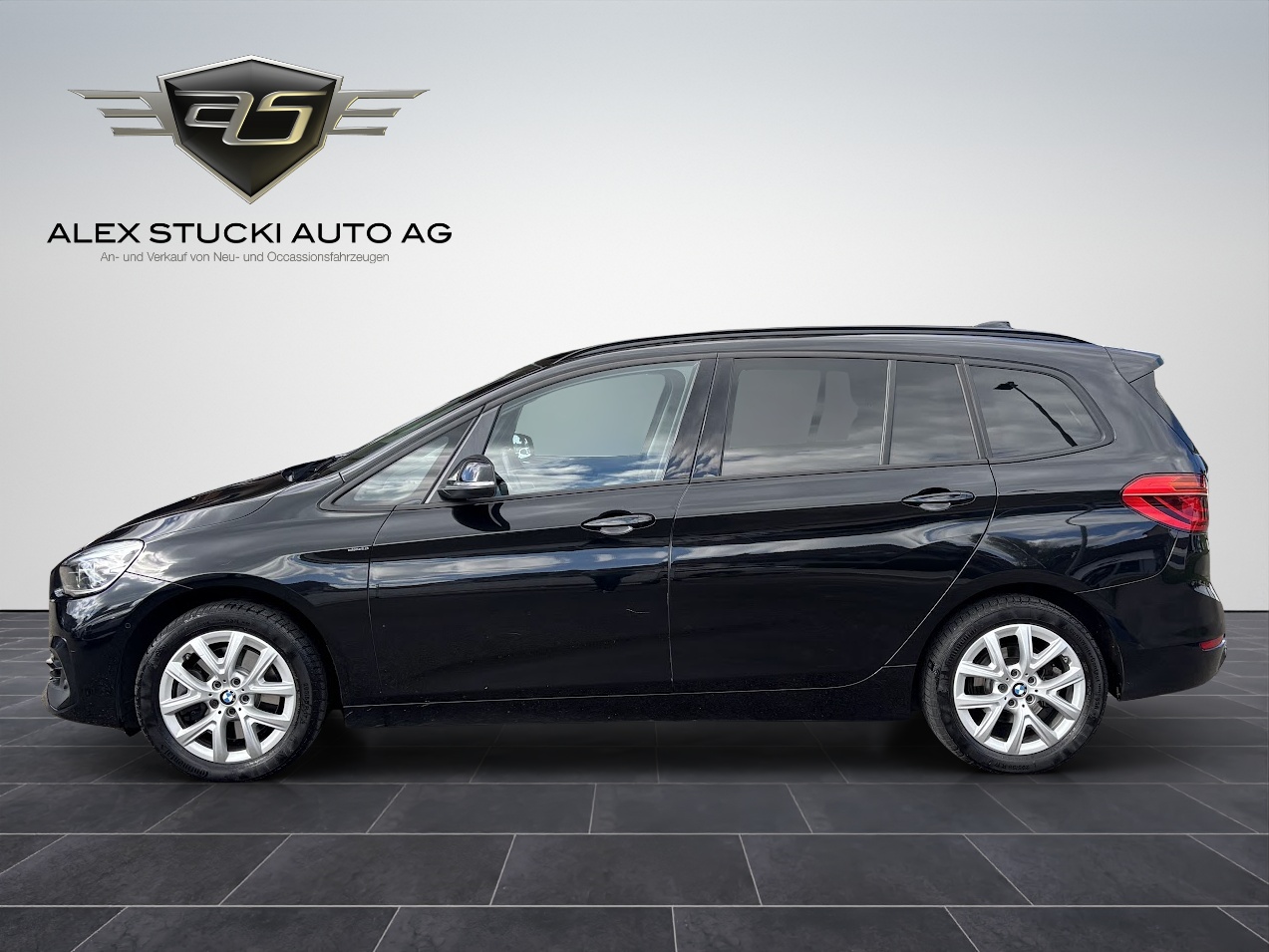 BMW 218d xDrive Gran Tourer Steptronic Sport Line-showroom-element-3