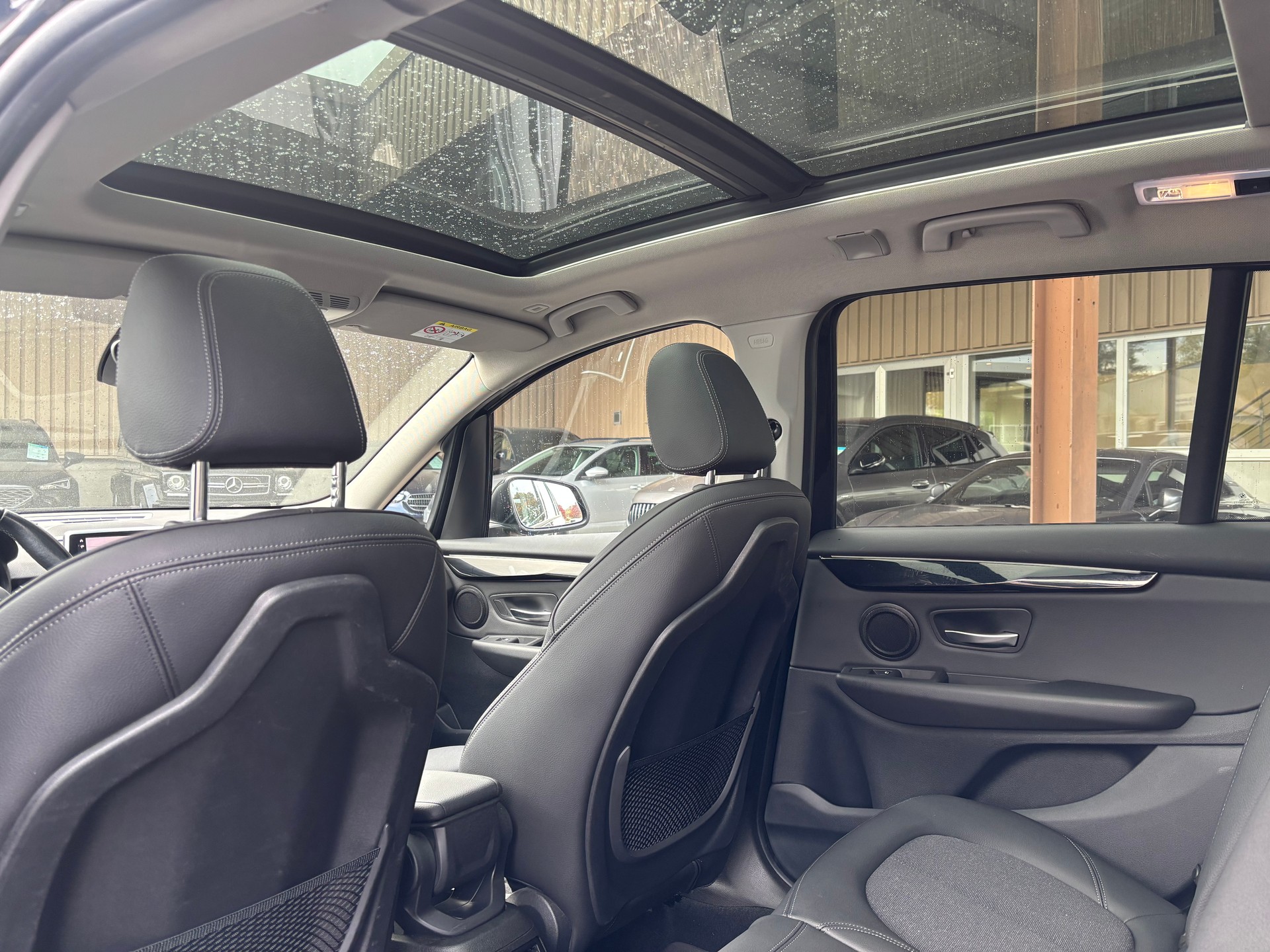 BMW 218d xDrive Gran Tourer Steptronic Sport Line-image-12