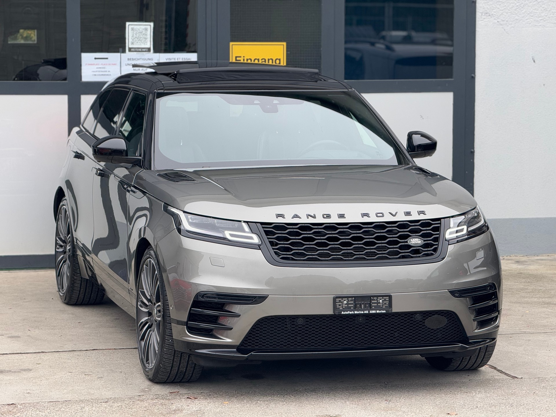 LAND ROVER Range Rover Velar R-Dynamic D 300 SE Automatic-image-3