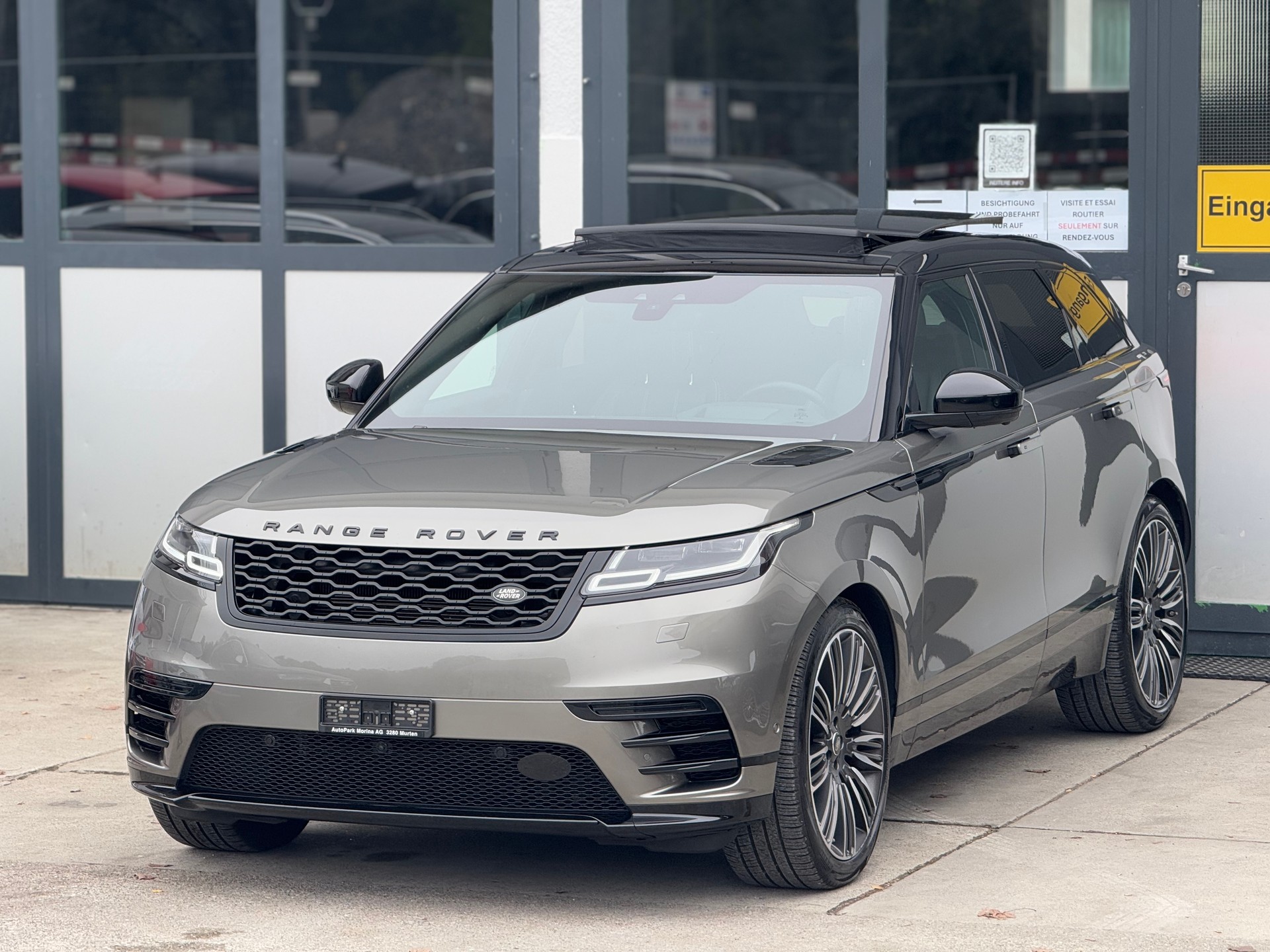 LAND ROVER Range Rover Velar R-Dynamic D 300 SE Automatic-image-1