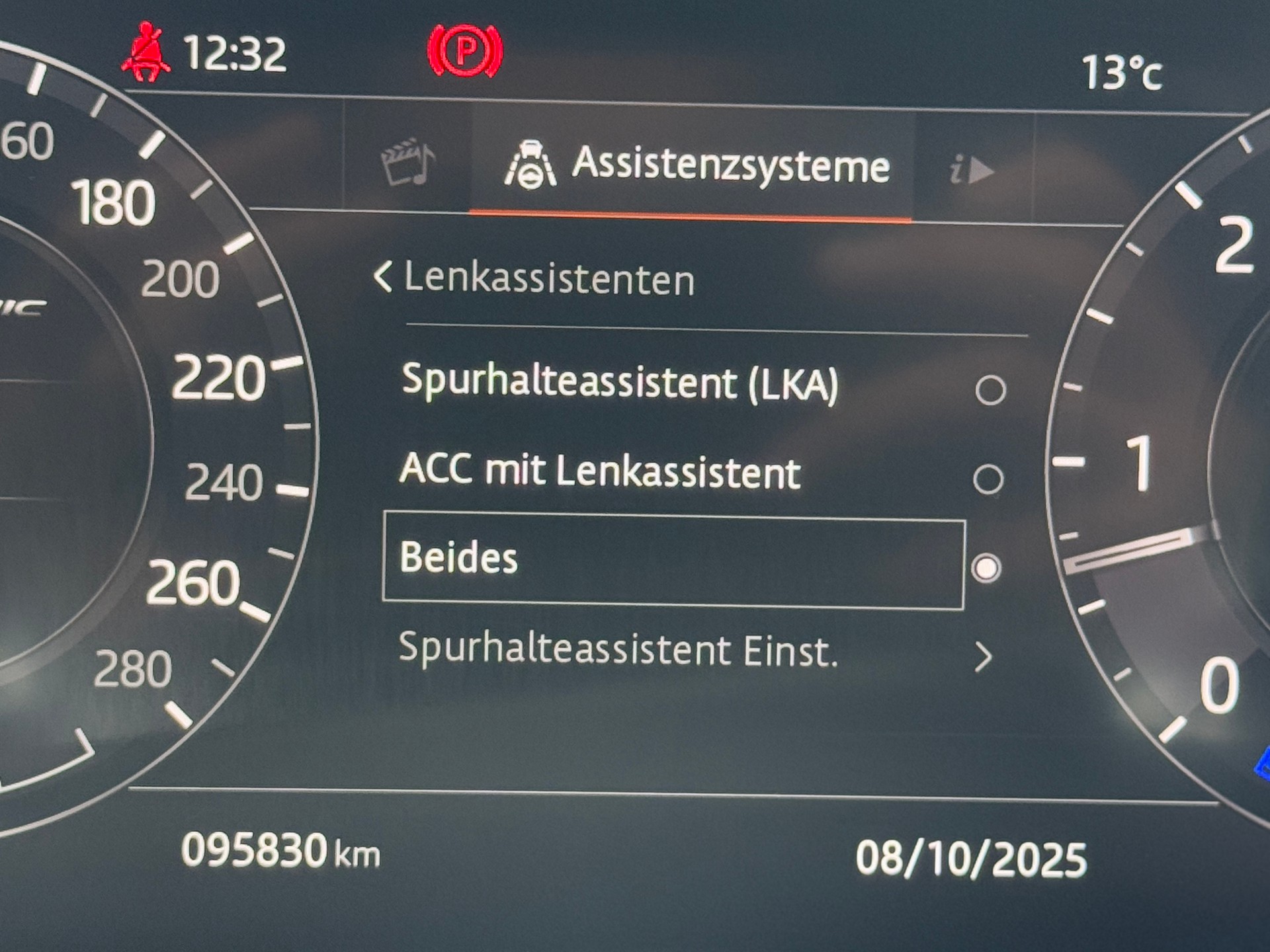 LAND ROVER Range Rover Velar R-Dynamic D 300 SE Automatic-image-22