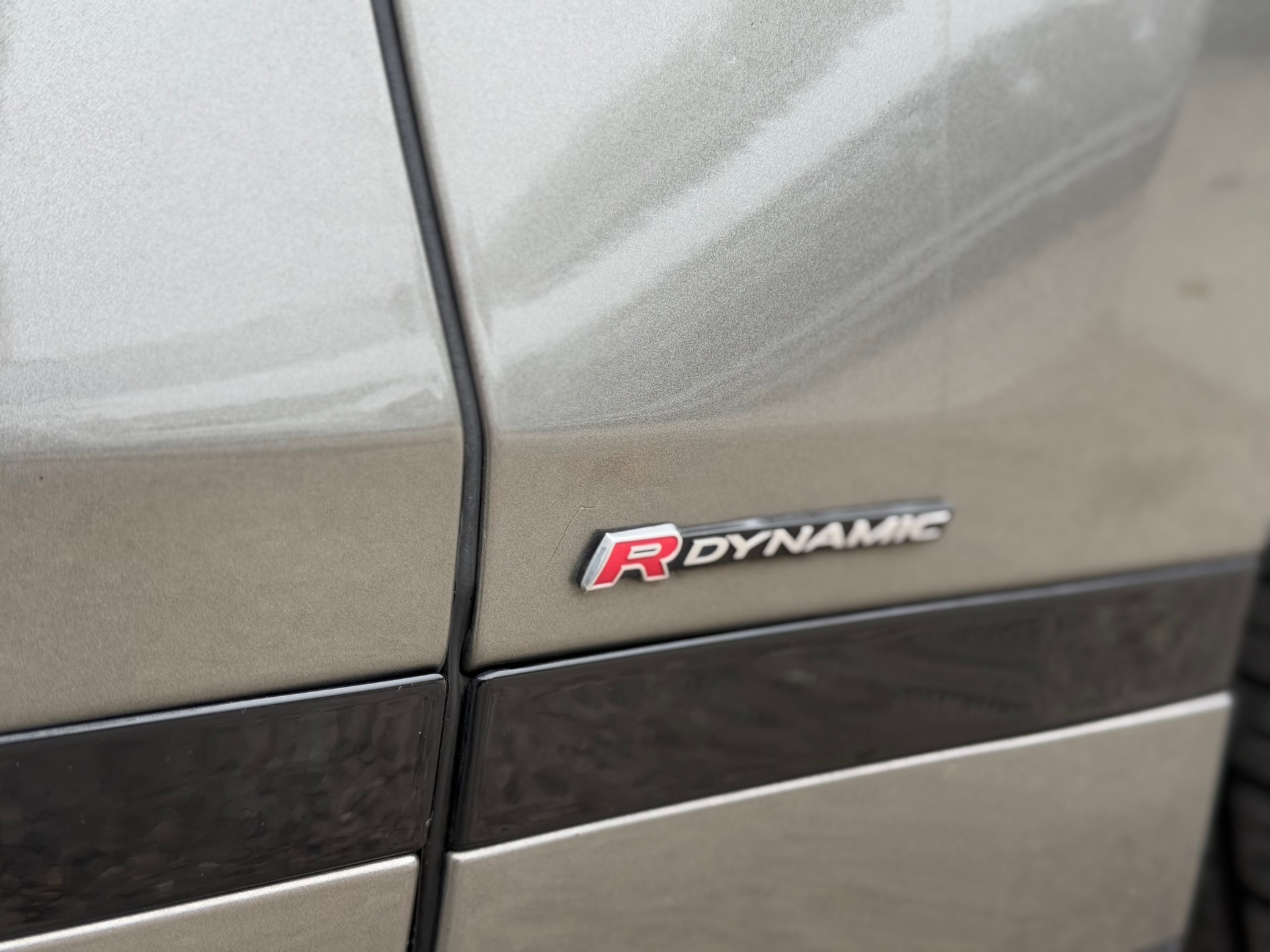 LAND ROVER Range Rover Velar R-Dynamic D 300 SE Automatic-image-28