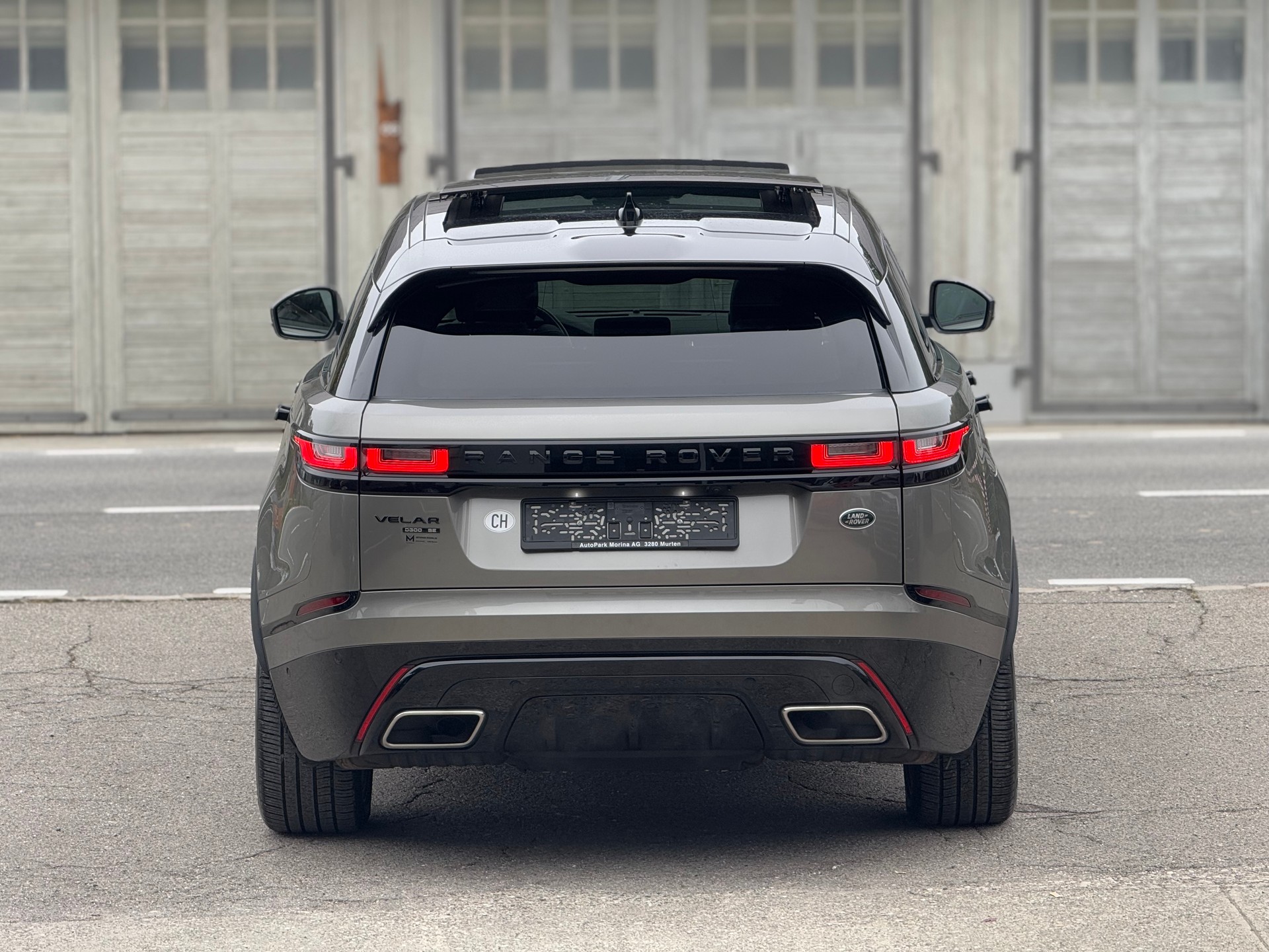 LAND ROVER Range Rover Velar R-Dynamic D 300 SE Automatic-image-5