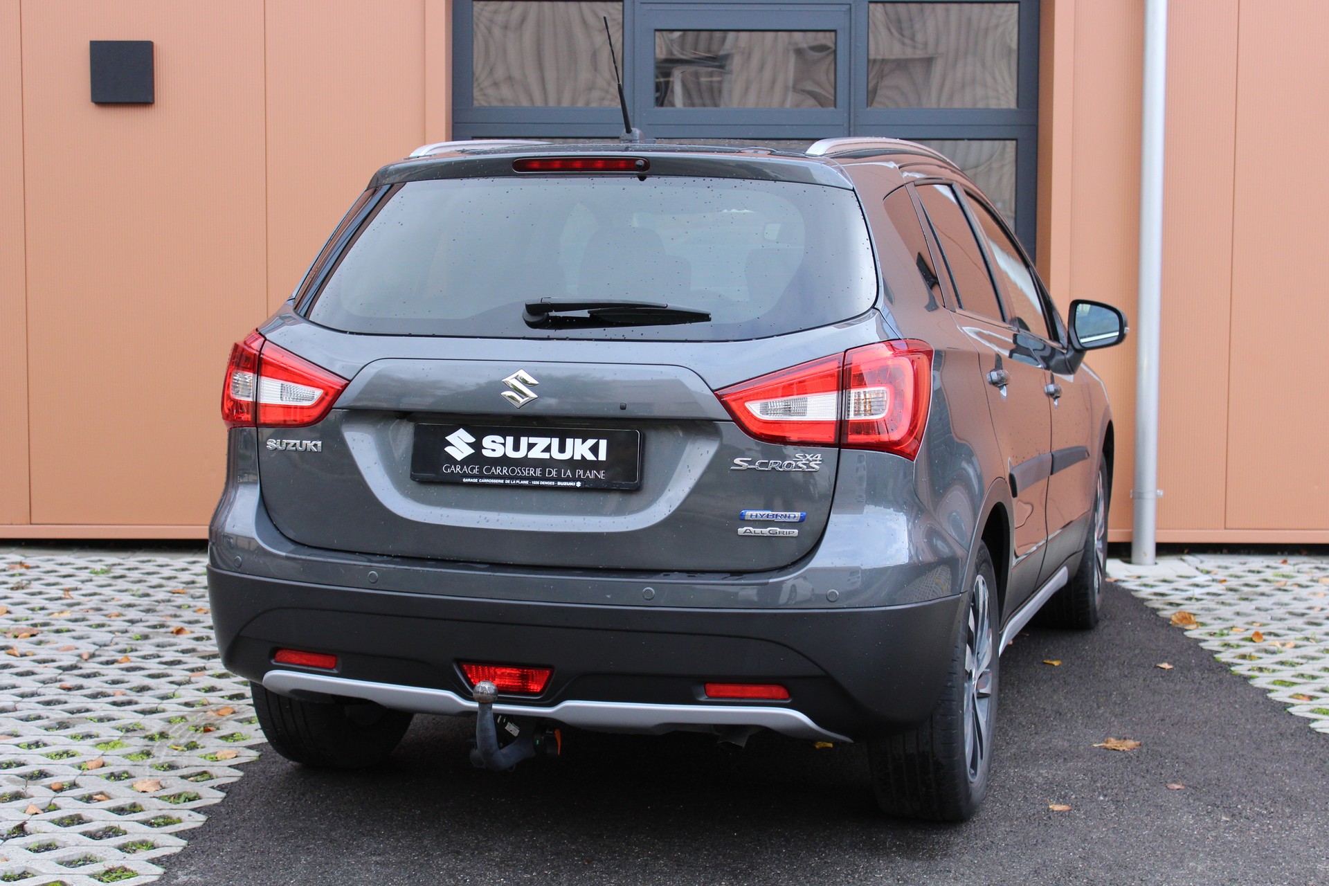 SUZUKI SX4 S-Cross 1.4 16V Compact Top Hybrid 4WD-image-6