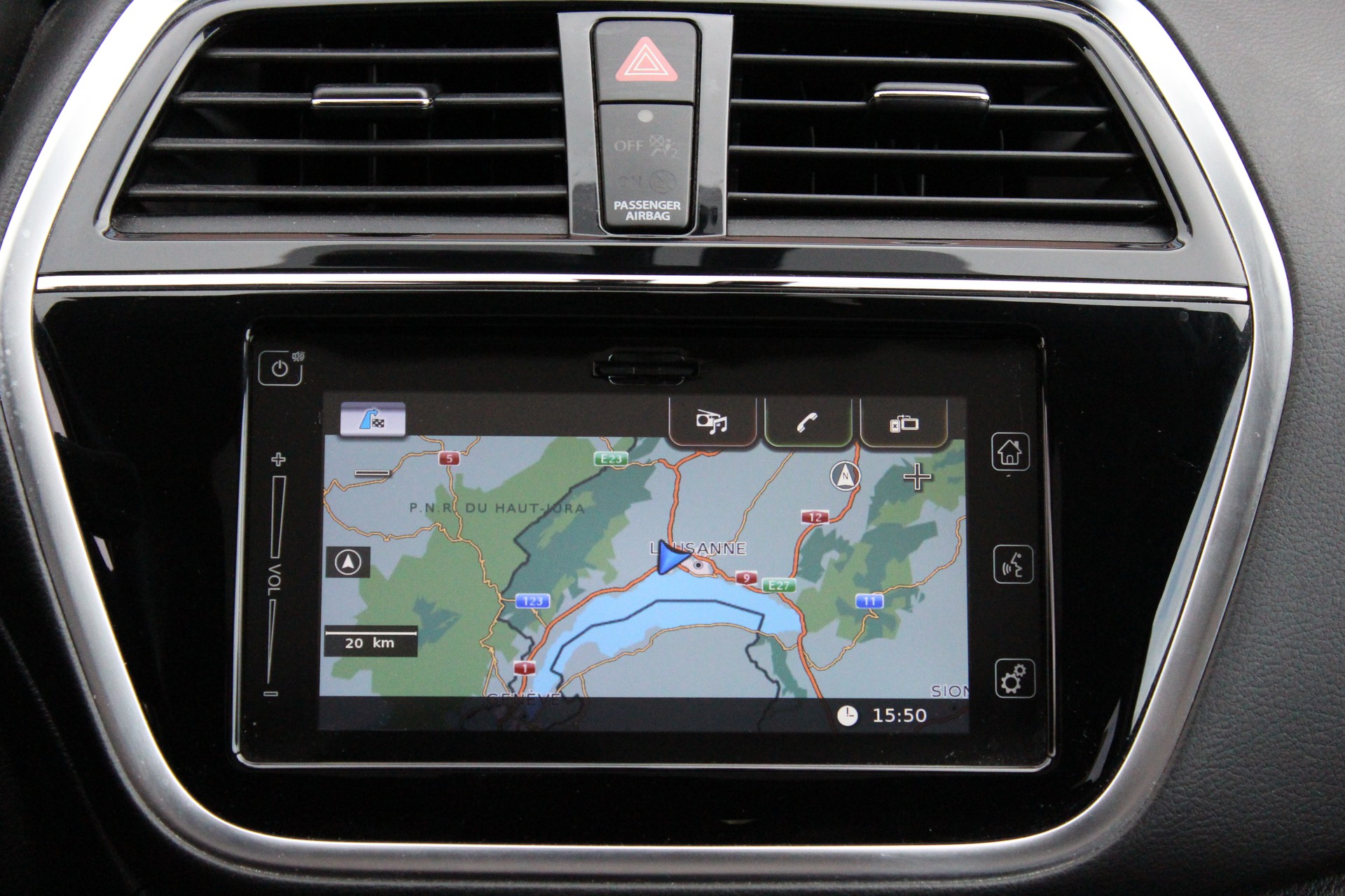 SUZUKI SX4 S-Cross 1.4 16V Compact Top Hybrid 4WD-image-12