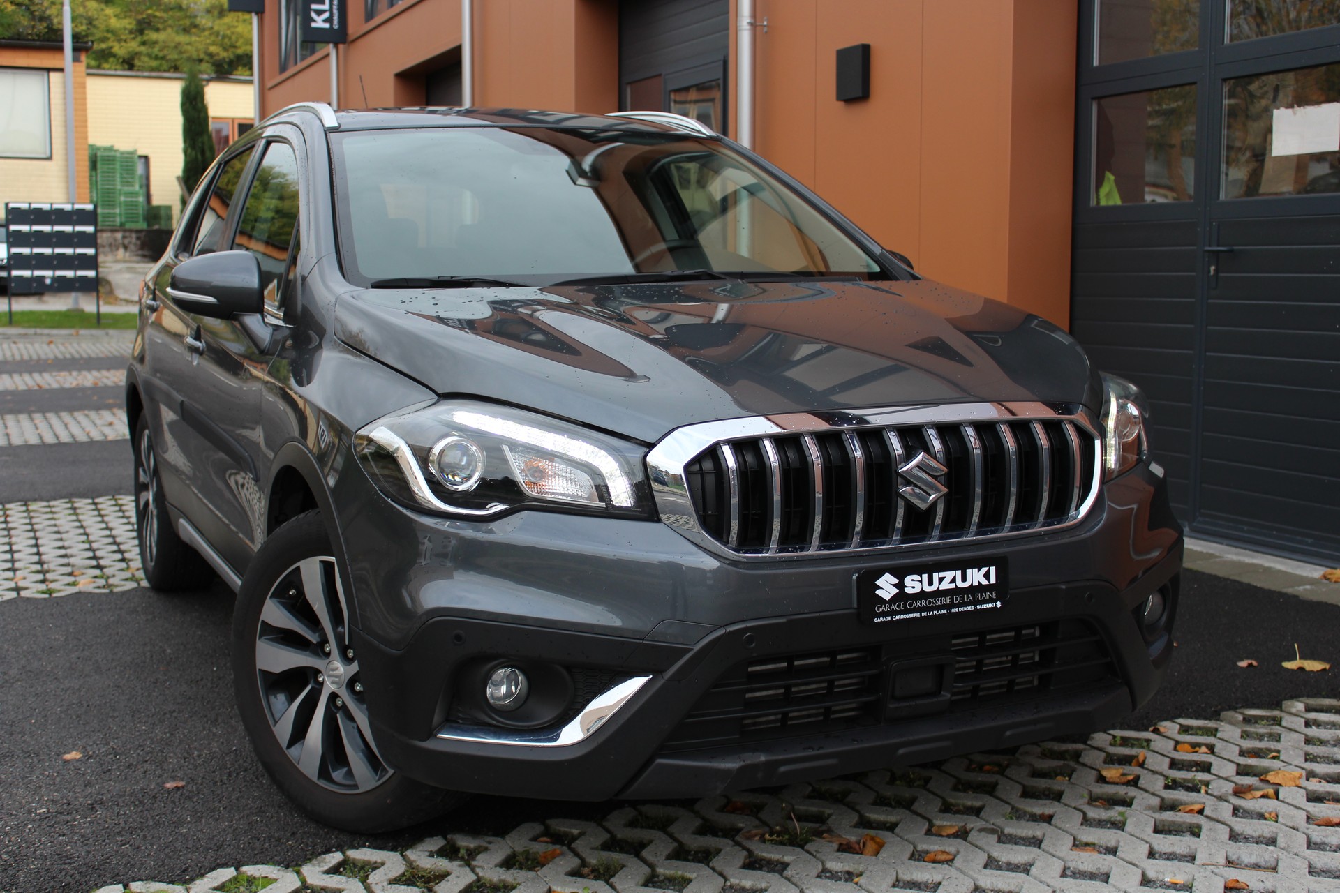 SUZUKI SX4 S-Cross 1.4 16V Compact Top Hybrid 4WD-image-2