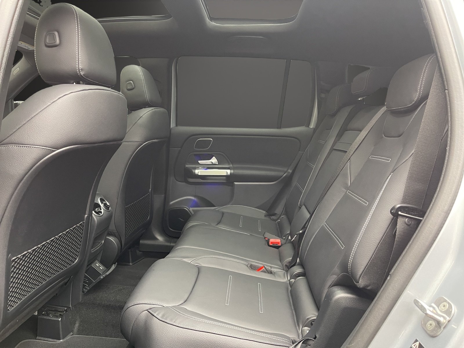 MERCEDES-BENZ GLB 250 4Matic 8G-Tronic-image-9