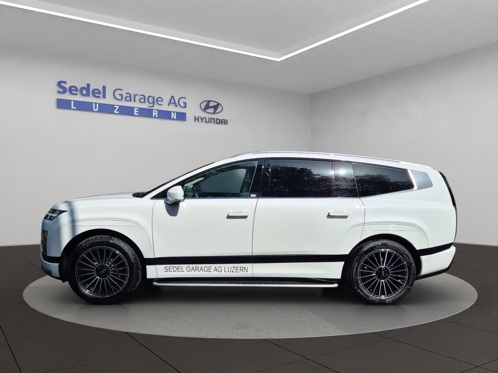 HYUNDAI Ioniq 9 Calligraphy 4WD-image-2