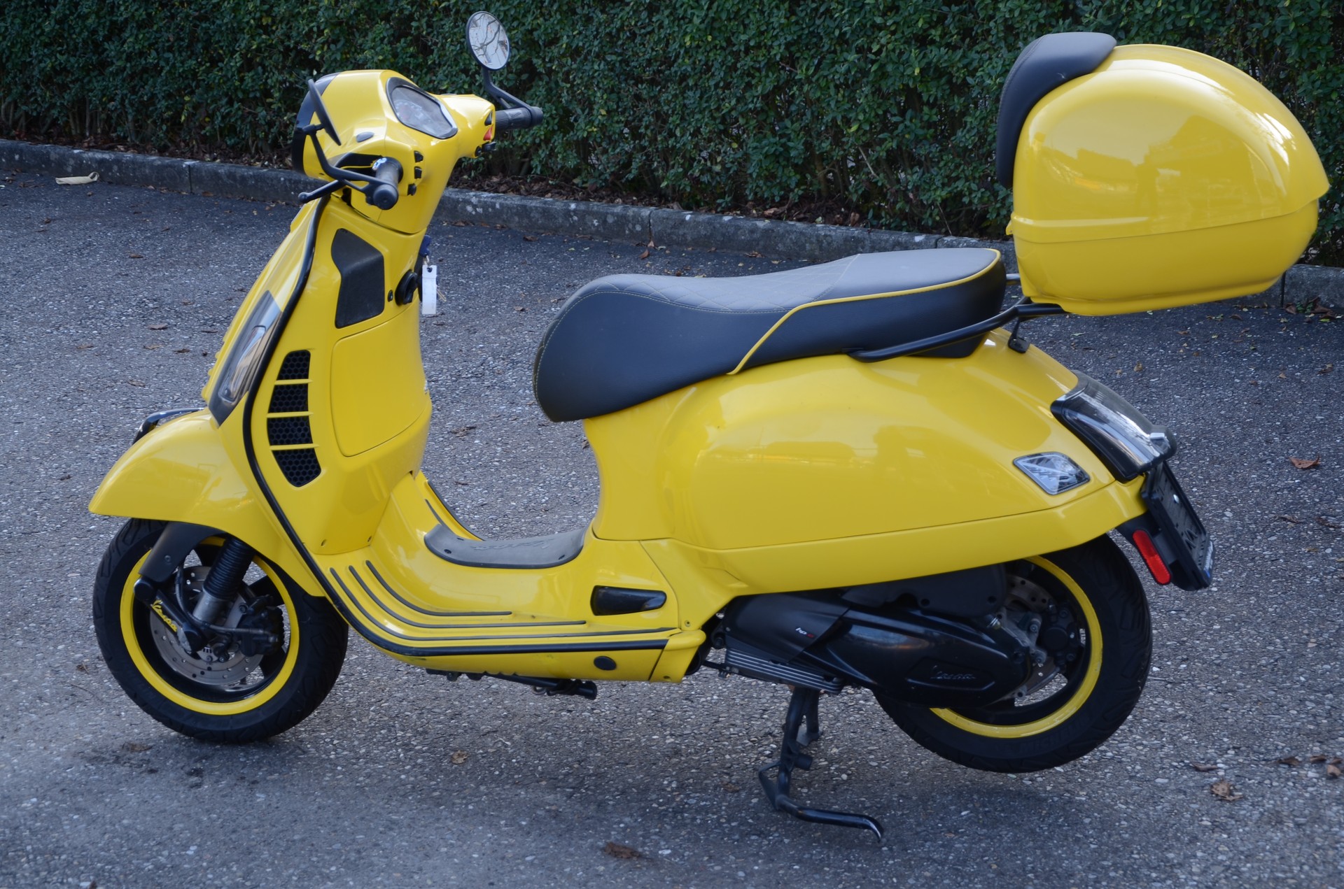 PIAGGIO Vespa GTS 300 HPE ABS/ASR-image-1