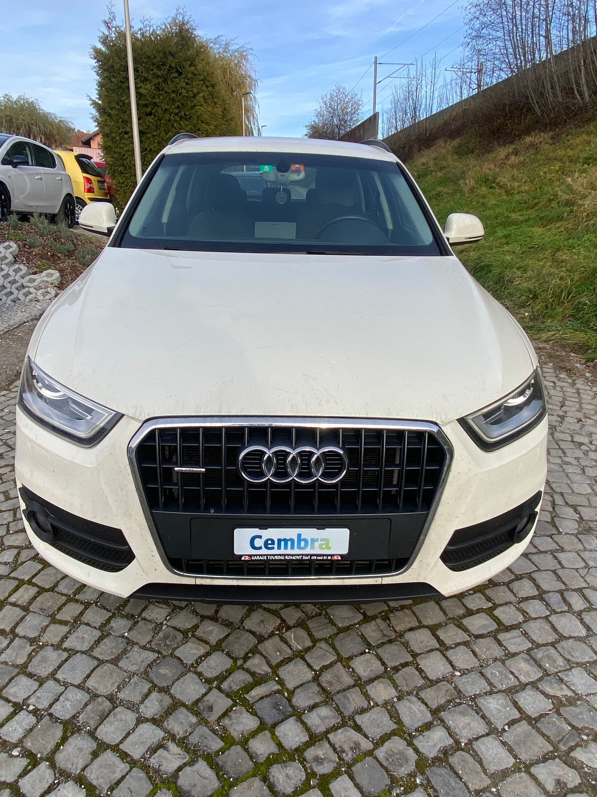 AUDI Q3 2.0 TFSI quattro S-tronic-image-0