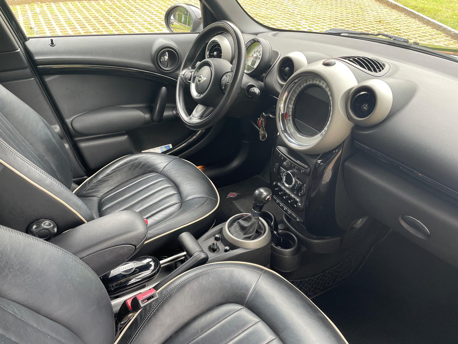 MINI Countryman Cooper S ALL4-image-4