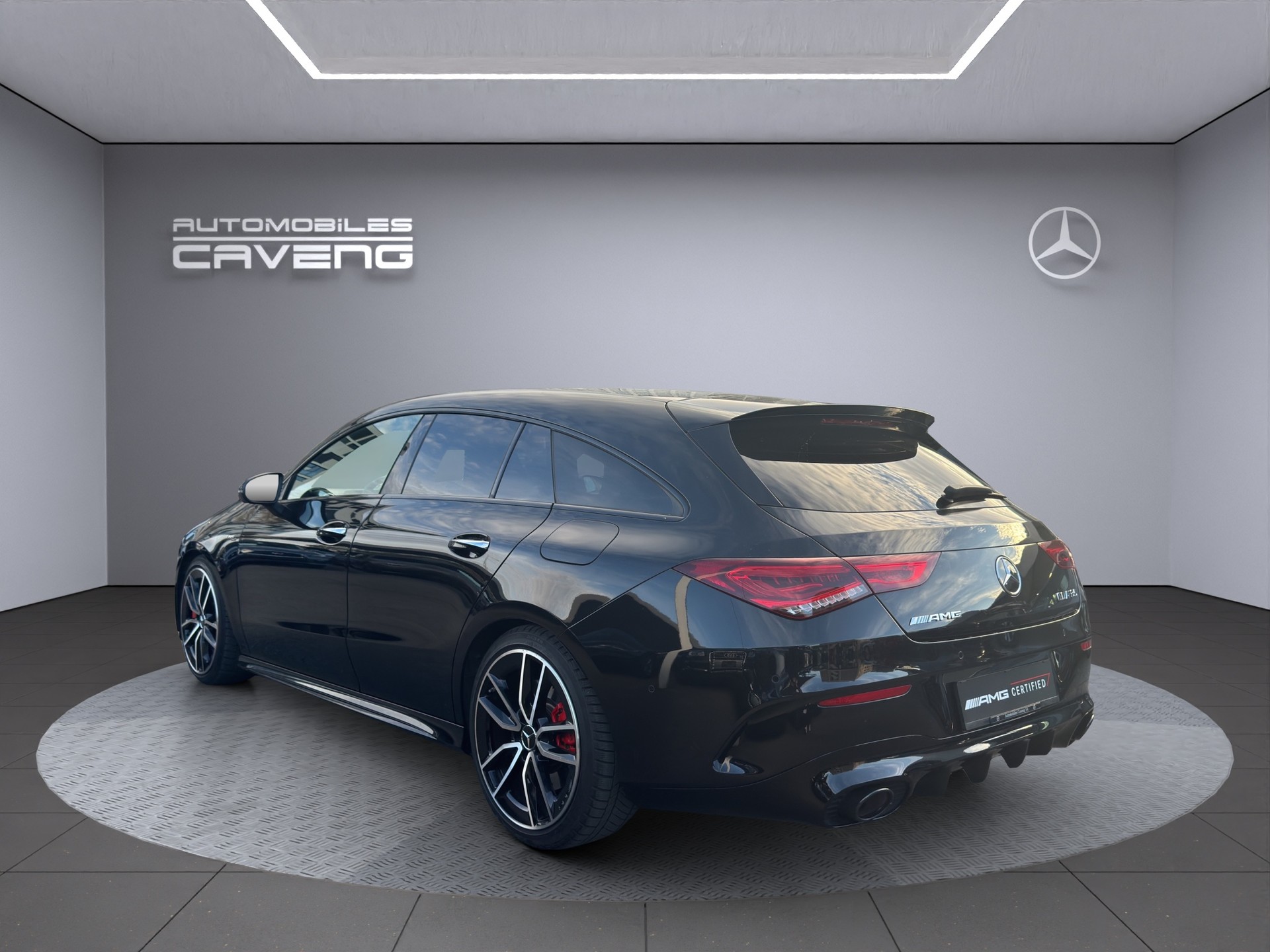 MERCEDES-BENZ CLA Shooting Brake 35 AMG 4Matic 7G-DCT-image-2