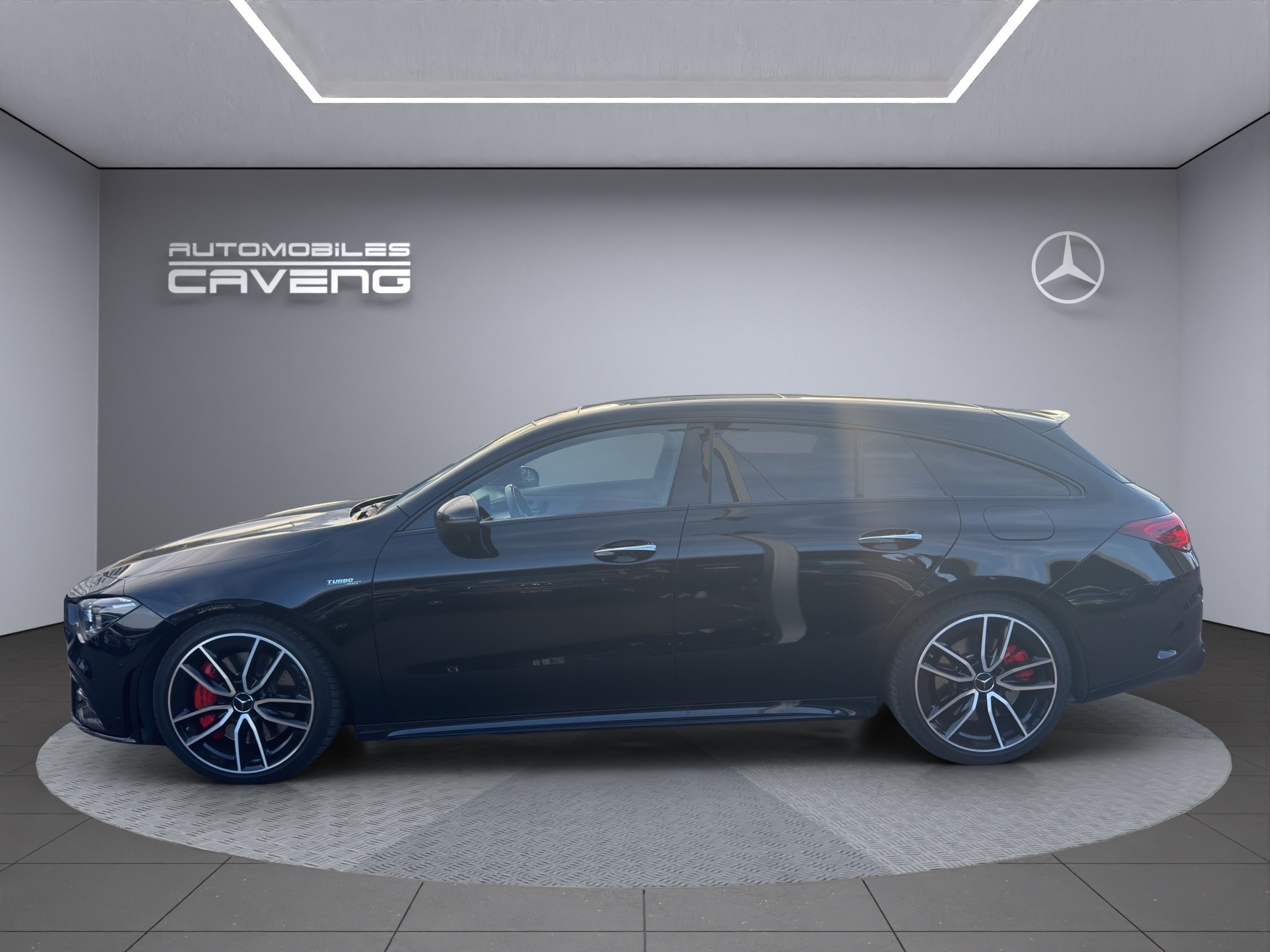MERCEDES-BENZ CLA Shooting Brake 35 AMG 4Matic 7G-DCT-image-1
