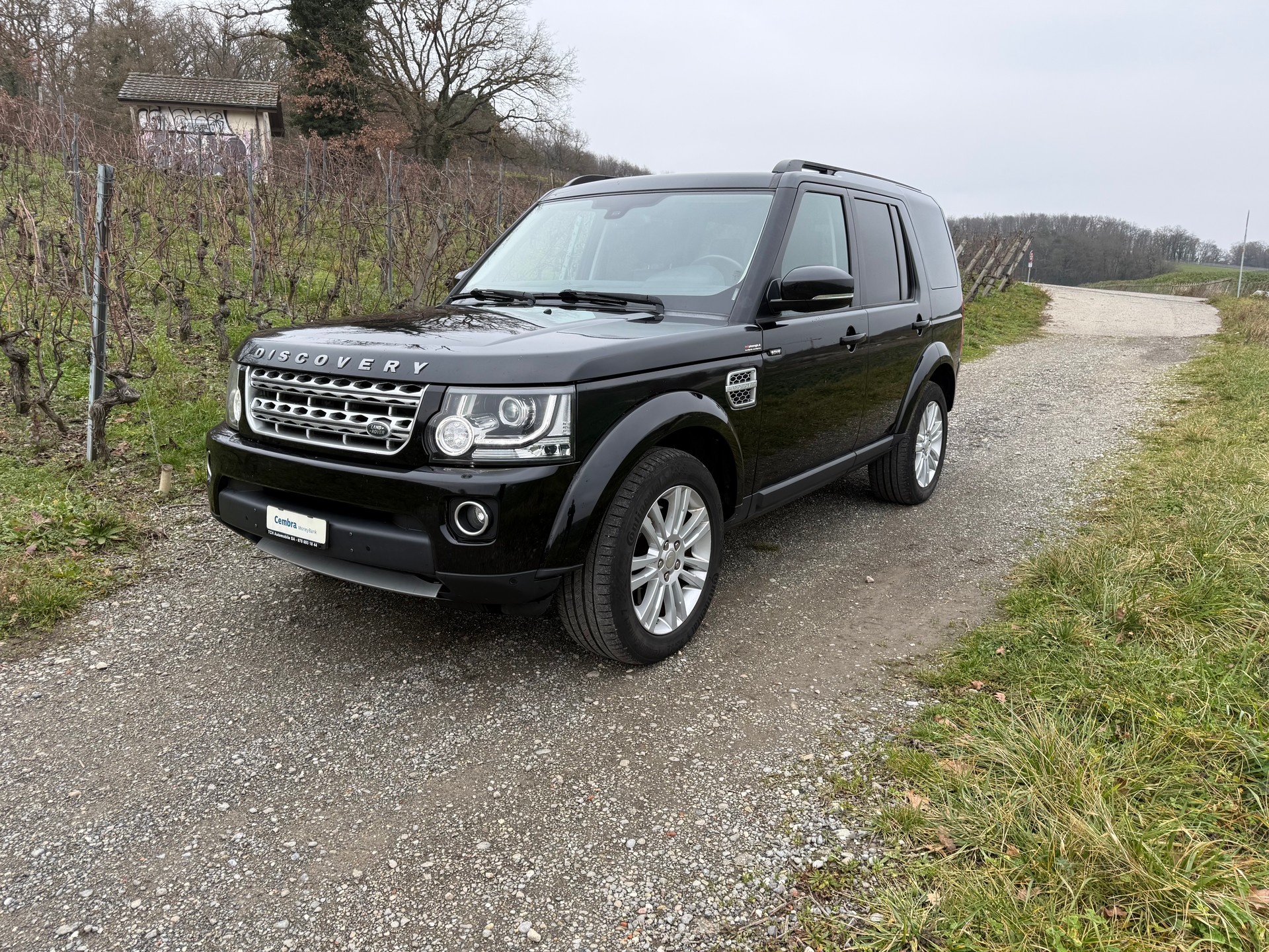 LAND ROVER Discovery 3.0 SDV6 HSE Automatic 7 Places-image-1