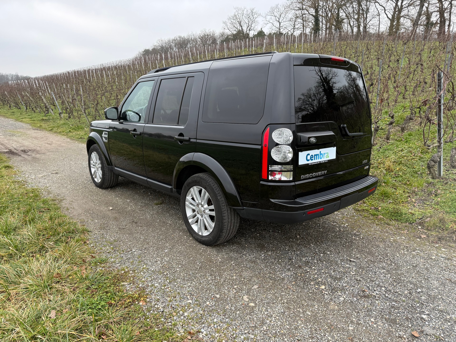 LAND ROVER Discovery 3.0 SDV6 HSE Automatic 7 Places-image-3