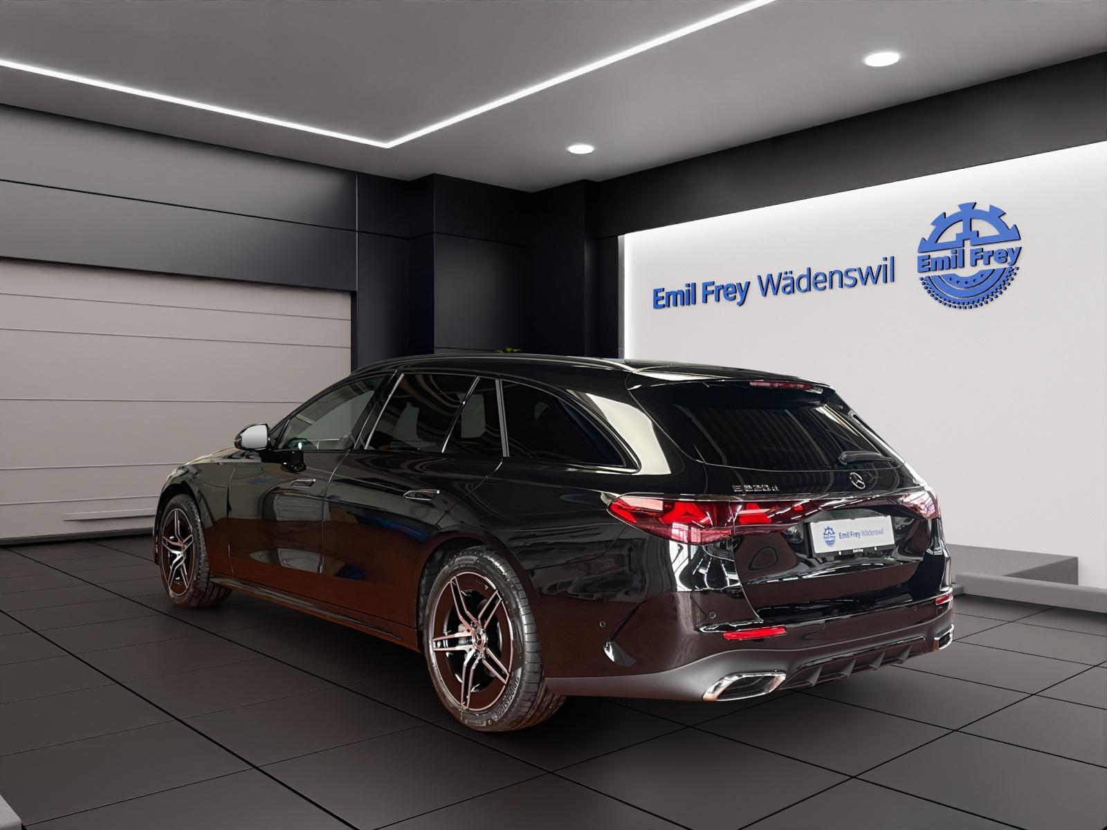 MERCEDES-BENZ E 220 d 4MATIC T-Modell AMG Line-image-2
