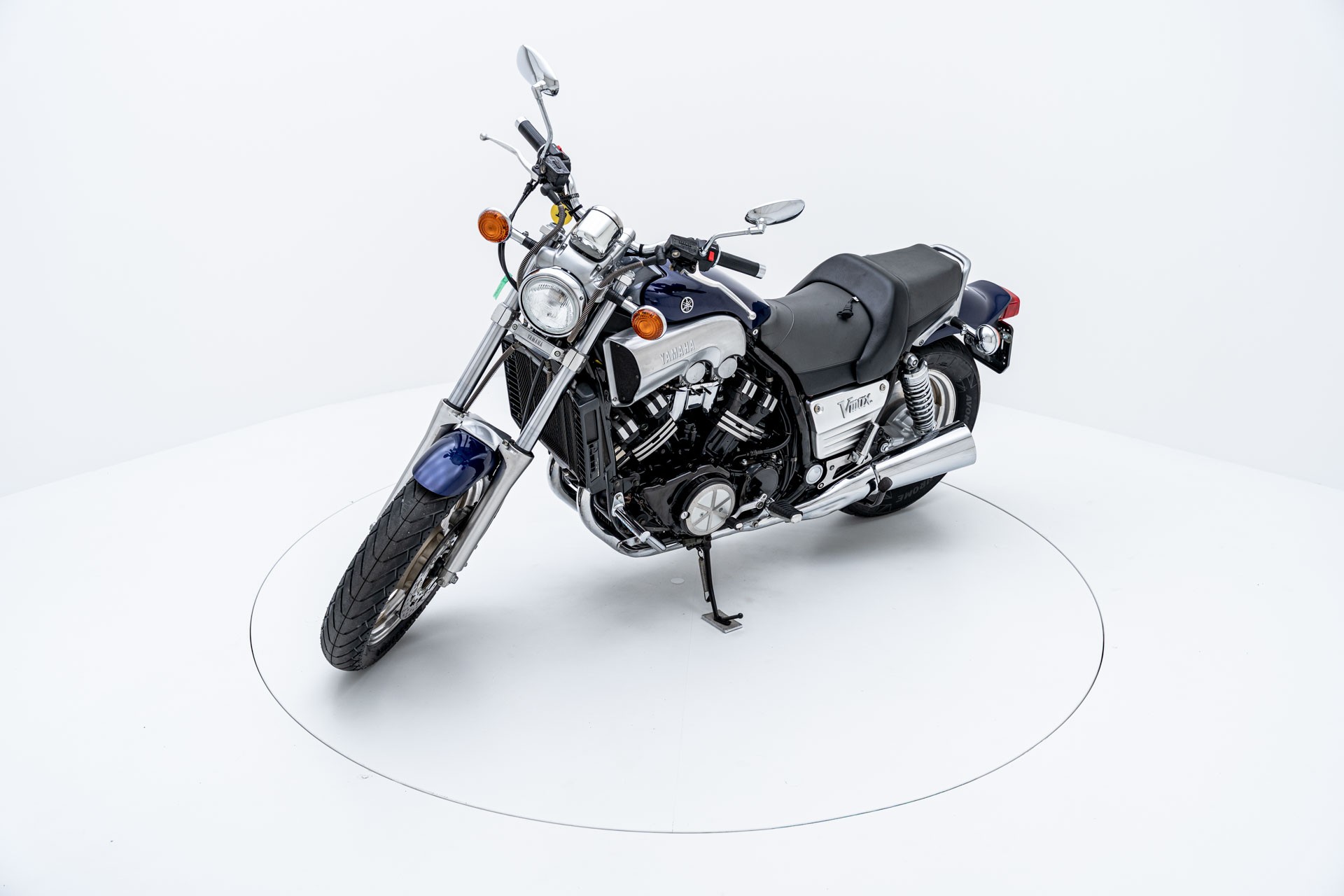 YAMAHA V-Max VMX 1200-showroom-element-2