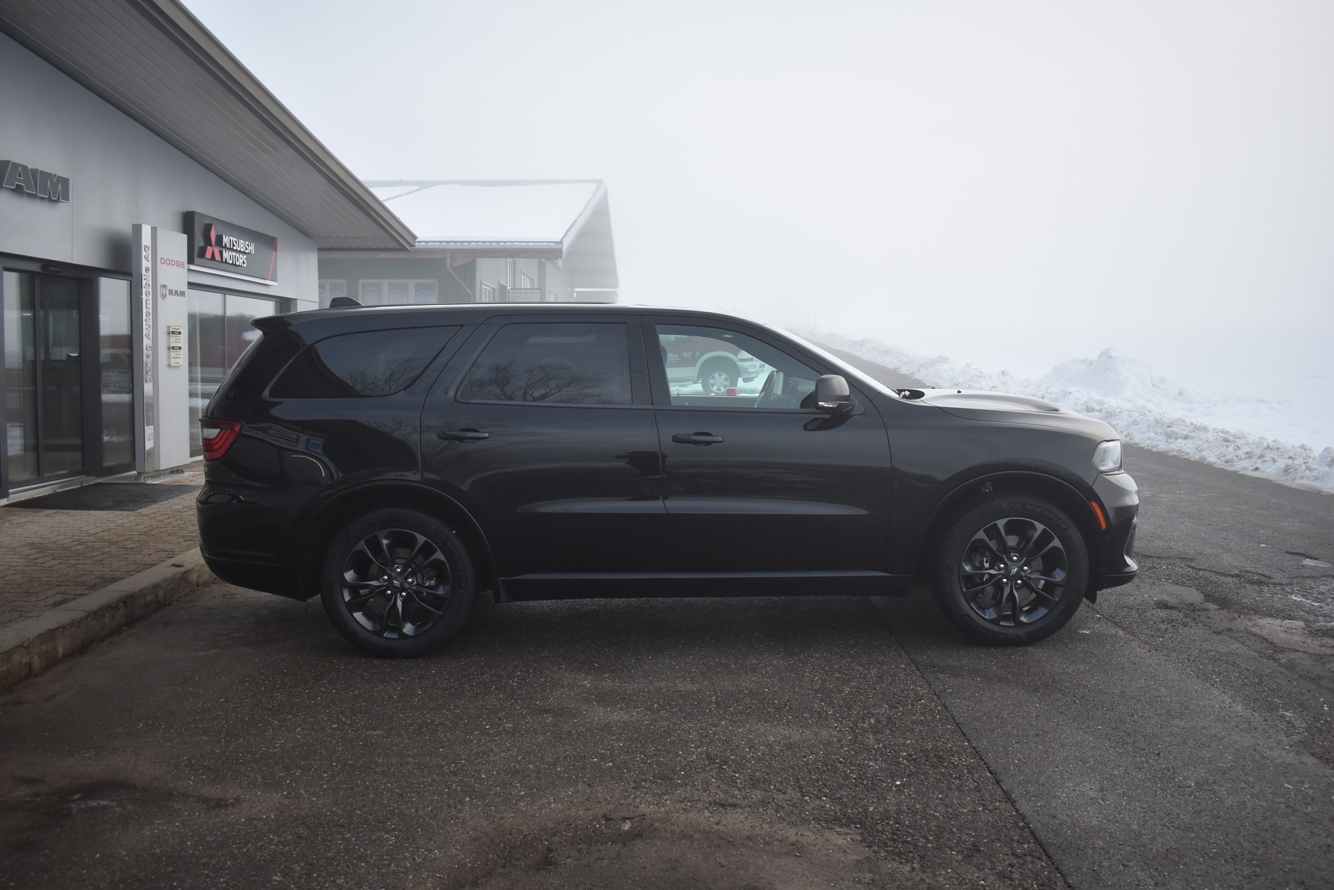 DODGE Durango R/T Plus-image-2