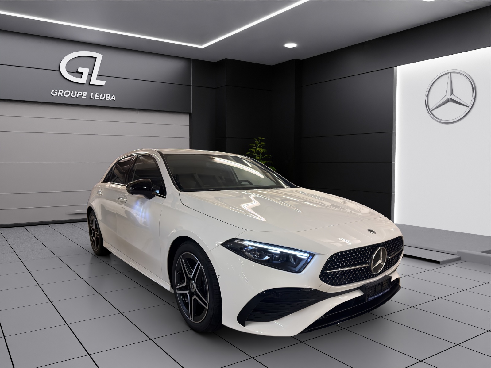MERCEDES-BENZ A 200 Night Star 7G-DCT-image-0