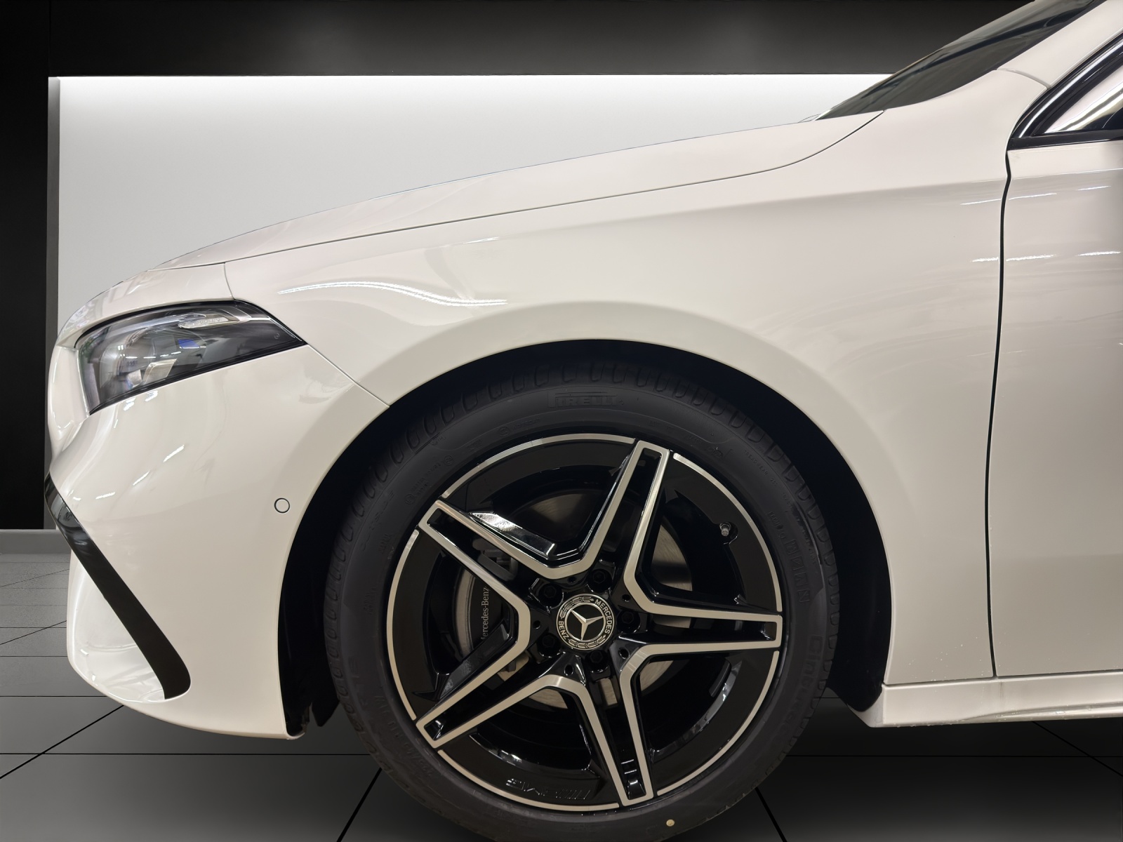 Image MERCEDES-BENZ A-200 A 200 Night Star 7G-DCT