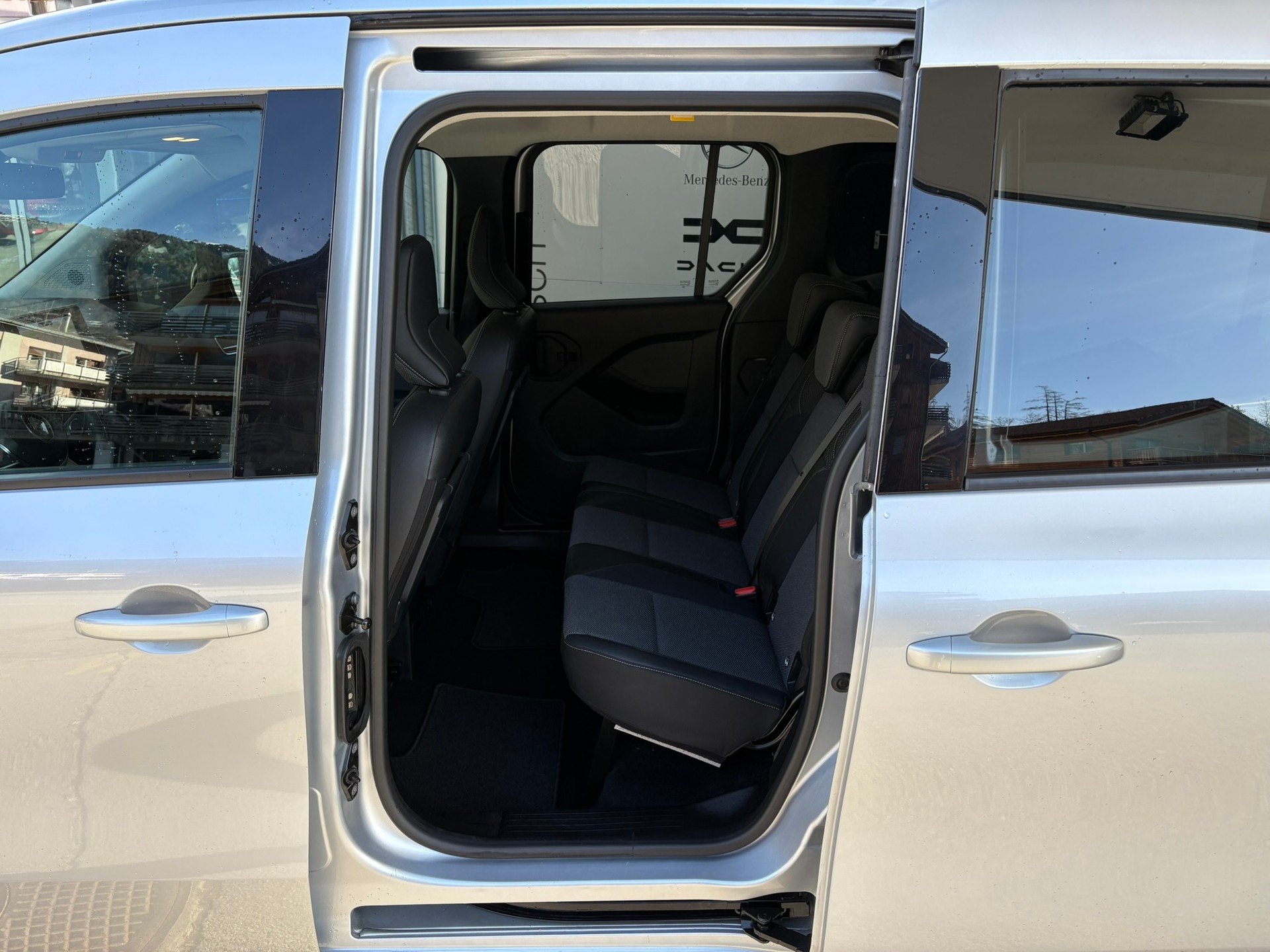 RENAULT Kangoo 1.3 TCe 130Tech. A-image-11